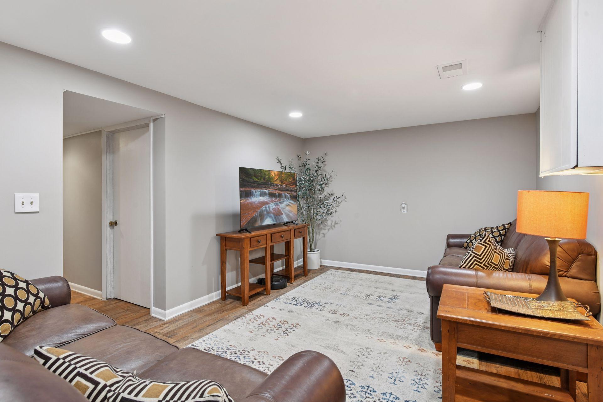 401 Jackson Avenue S