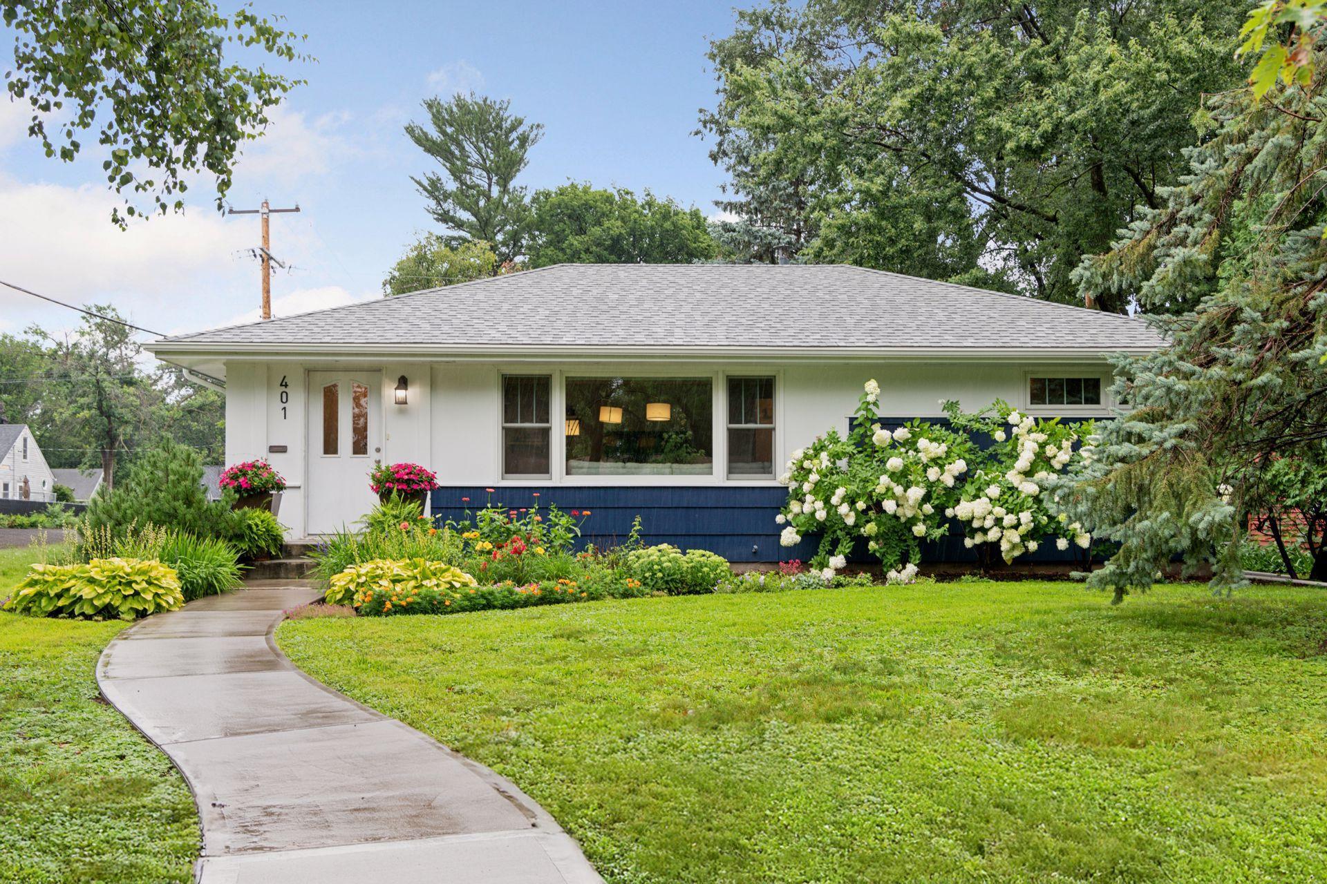 401 Jackson Avenue S