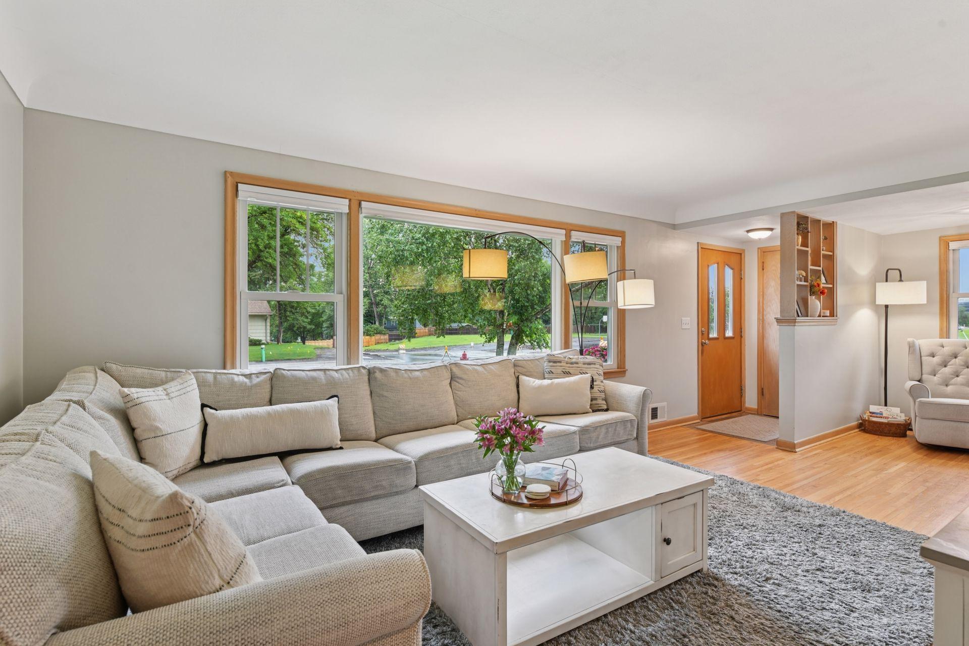 401 Jackson Avenue S