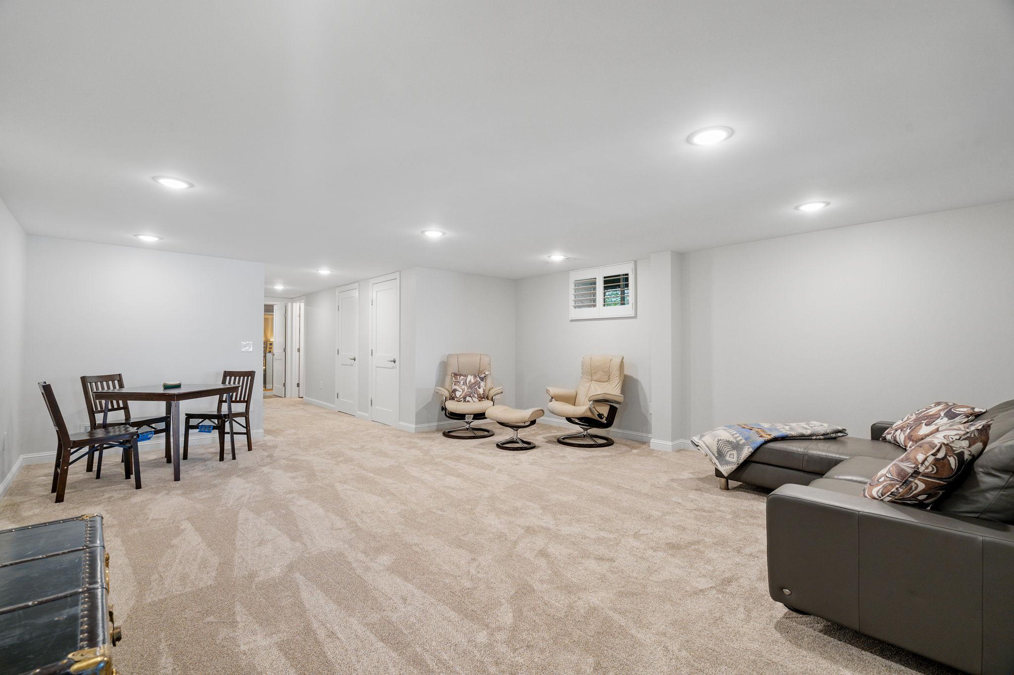 2624 Westedge Boulevard