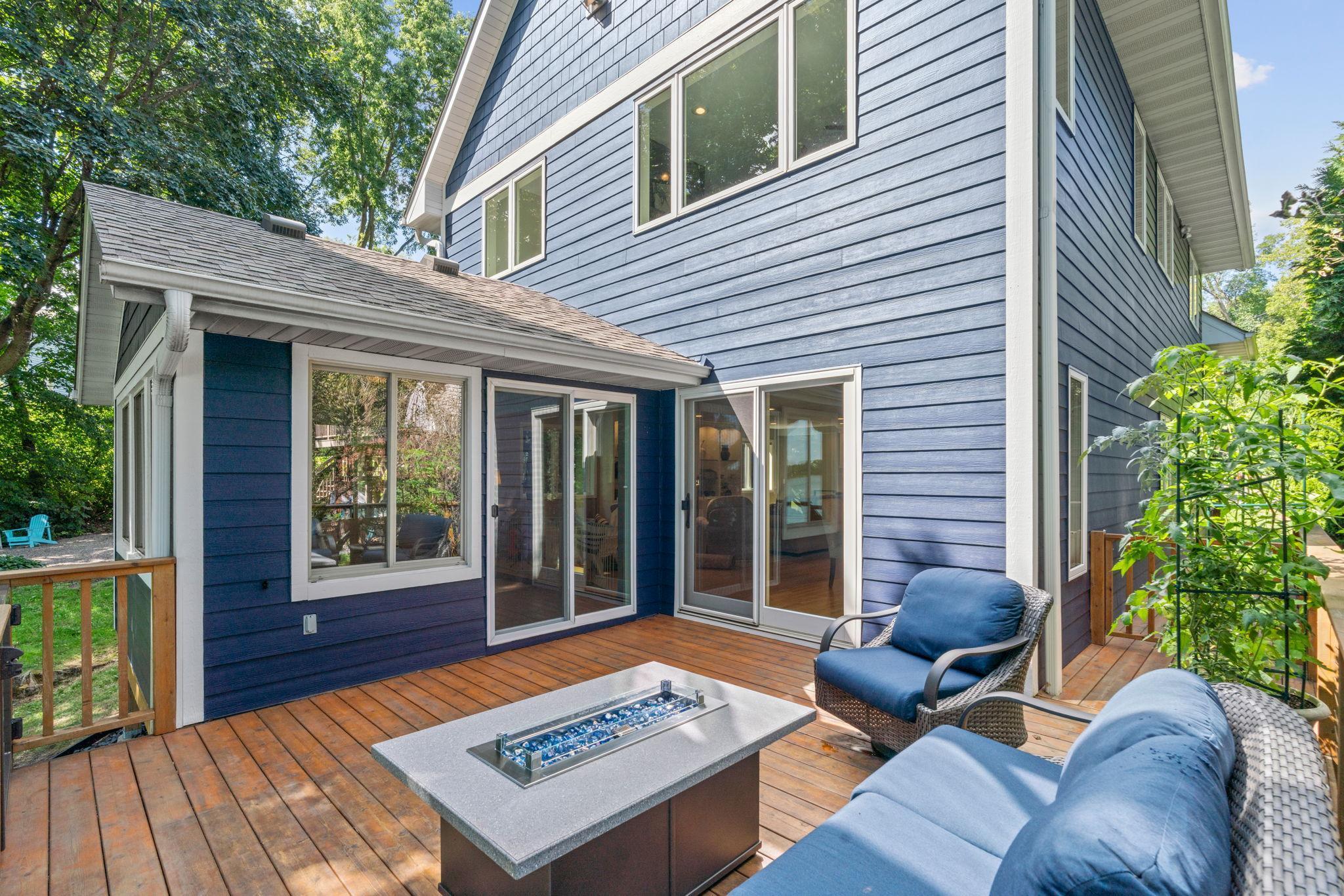 2624 Westedge Boulevard