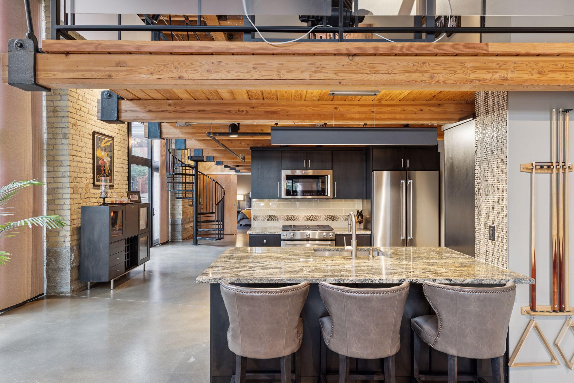 406 Wacouta Street Unit: 108