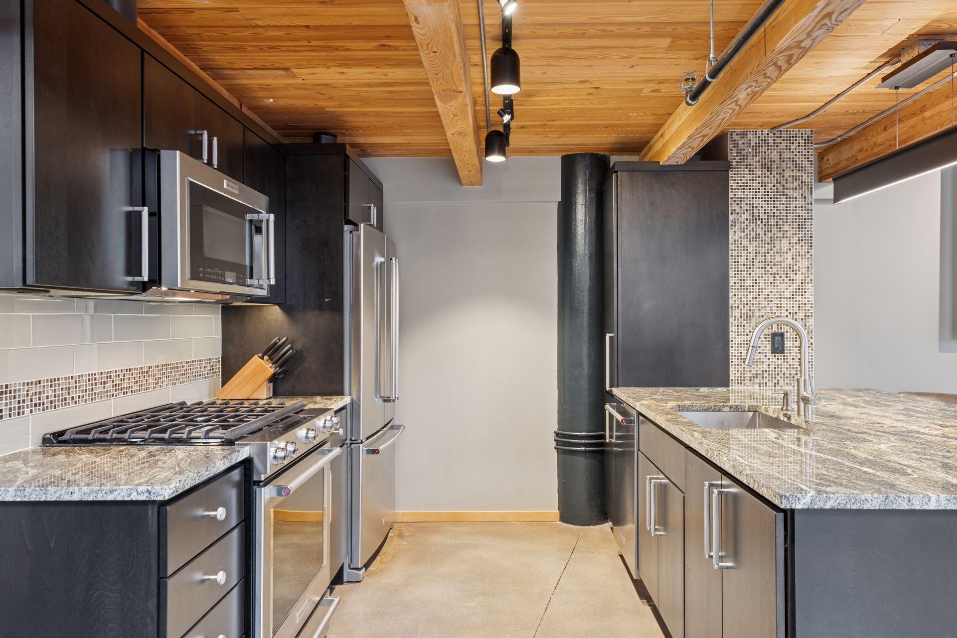 406 Wacouta Street Unit: 108