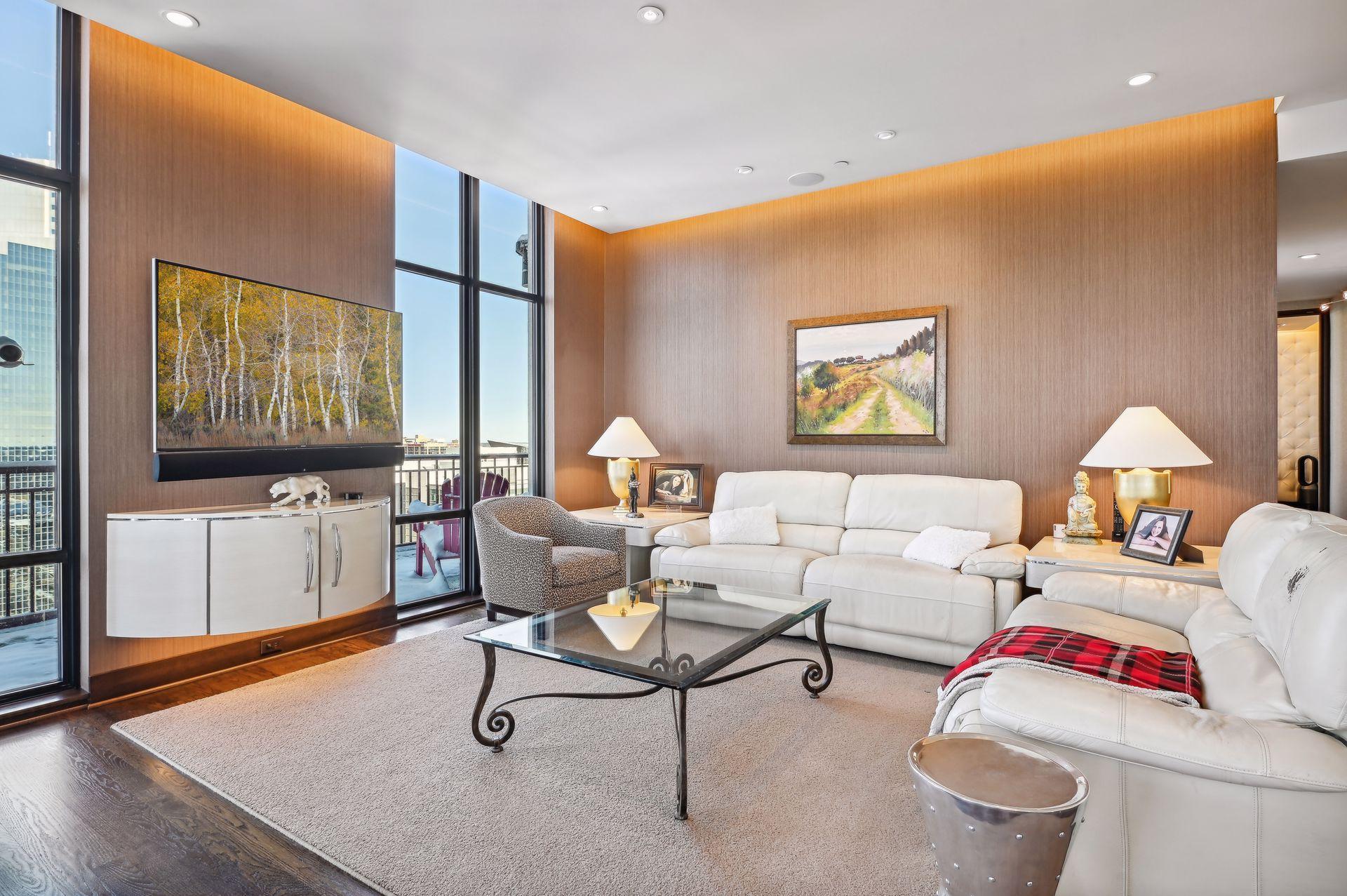 201 S 11th Street Unit: 2500