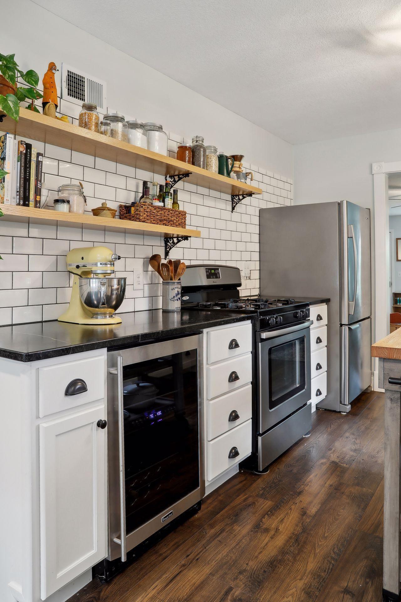 2174 Centerview Lane