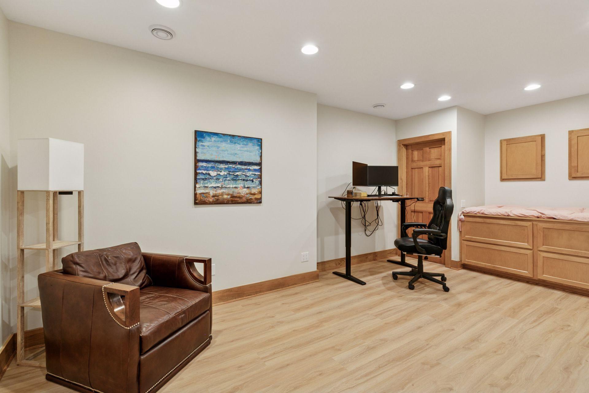 820 Vineland Court