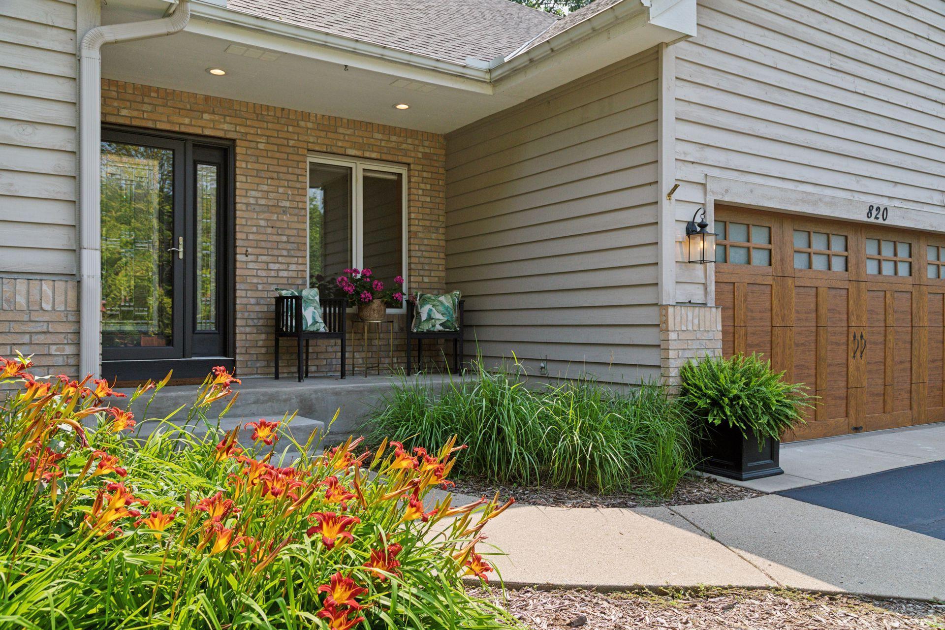 820 Vineland Court