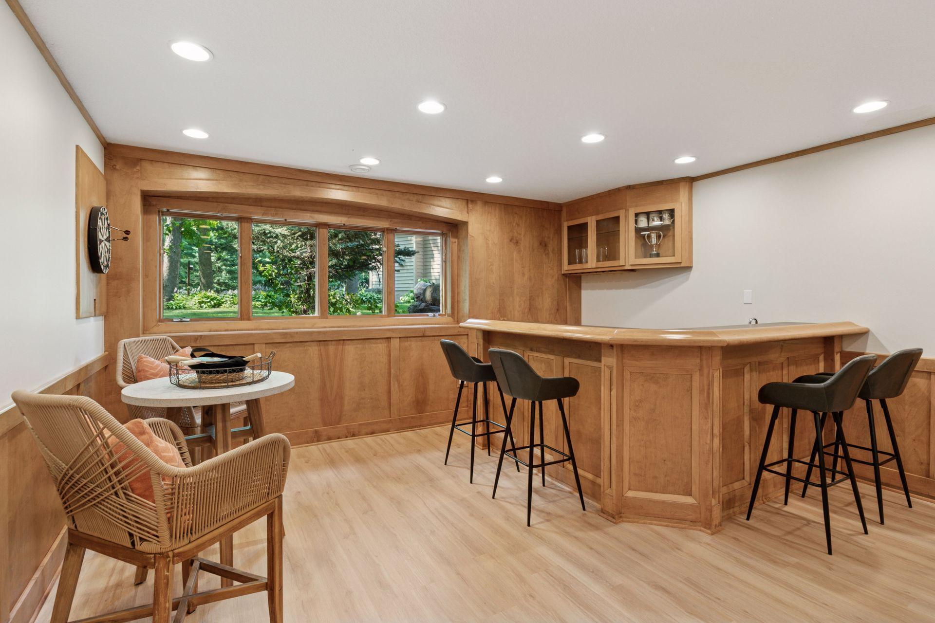 820 Vineland Court