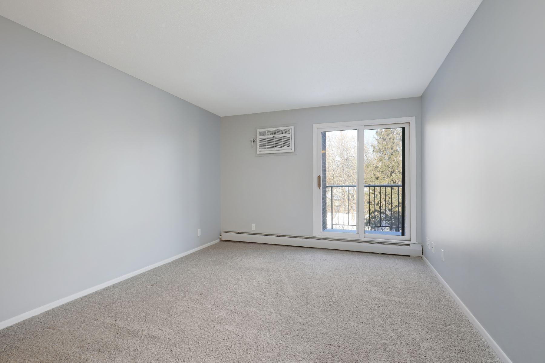 35 Nathan Lane N Unit: 203