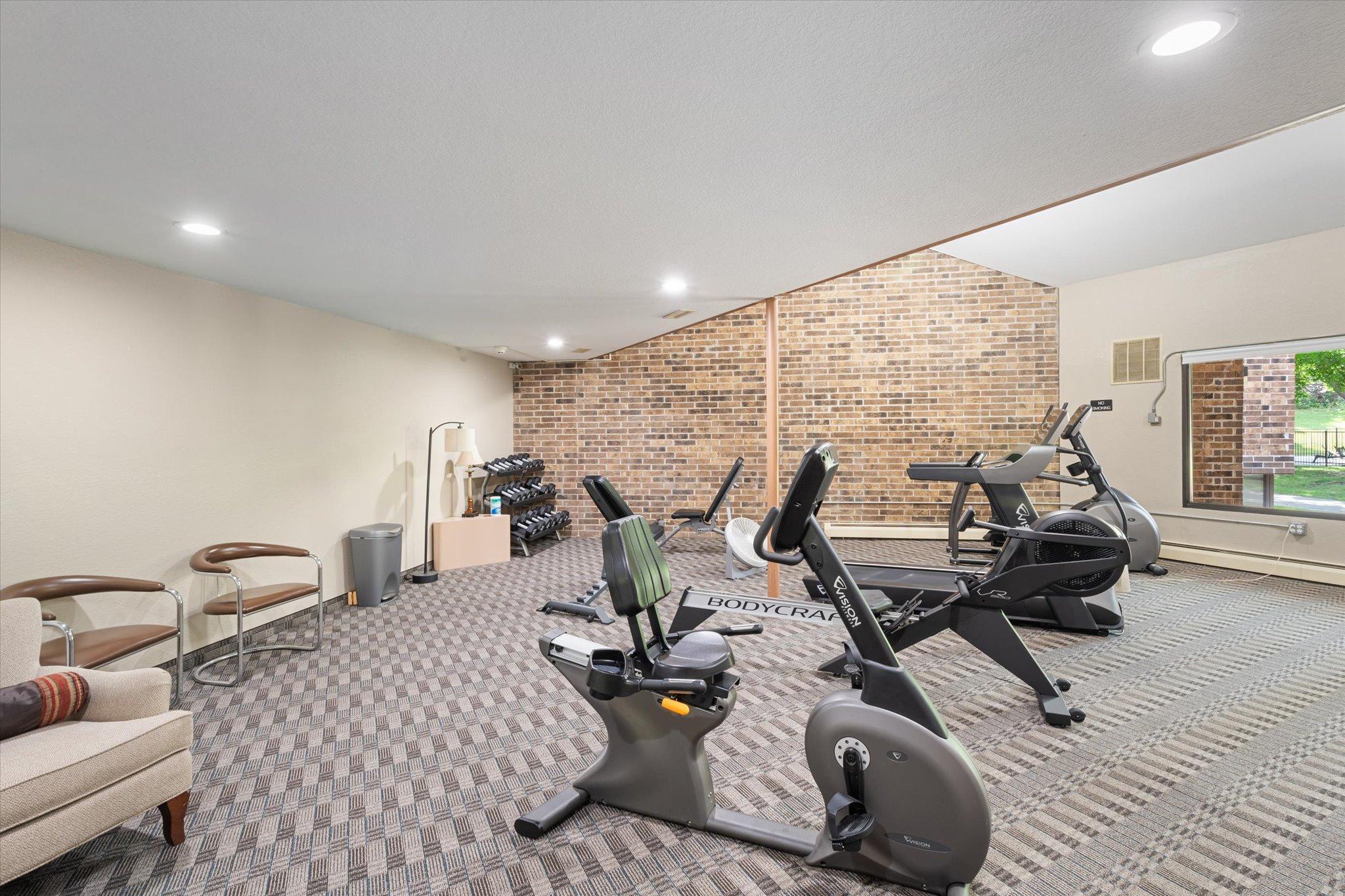 35 Nathan Lane N Unit: 203