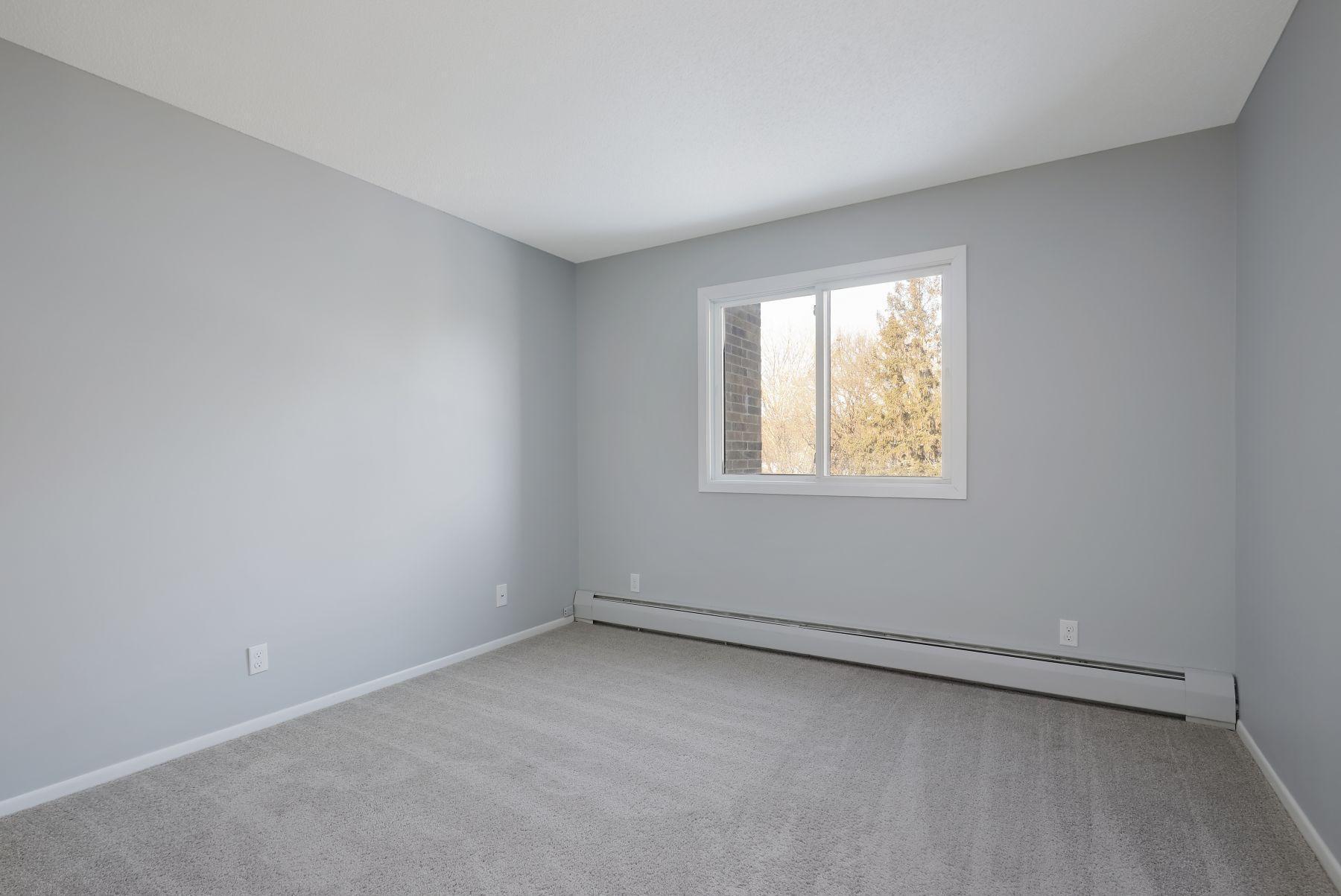 35 Nathan Lane N Unit: 203