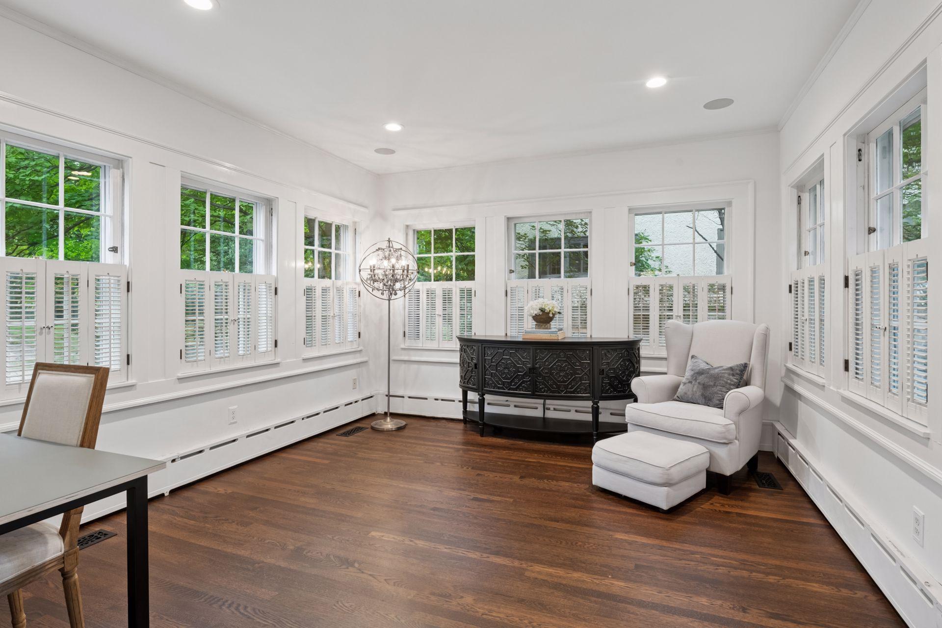 2322 Oliver Avenue S