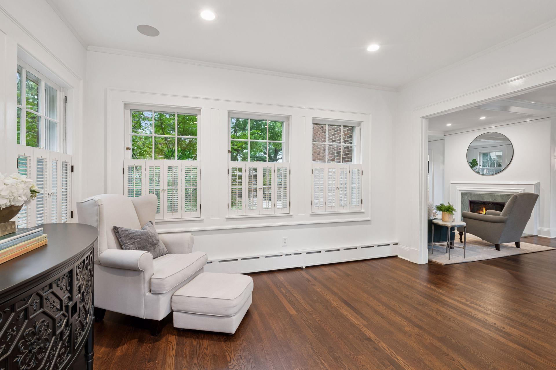 2322 Oliver Avenue S