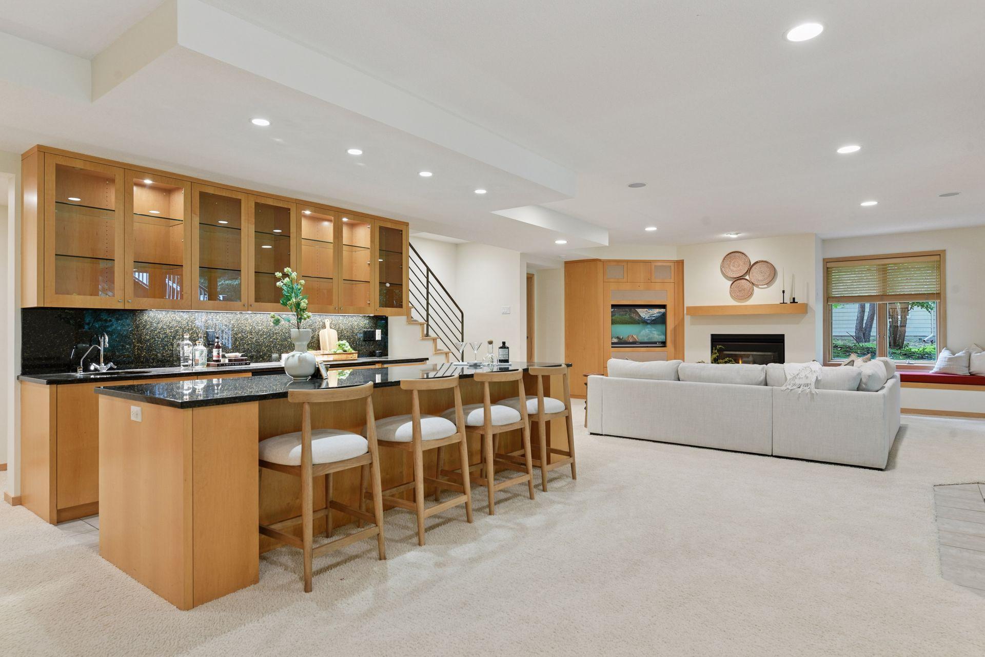 2487 Crowne Hill Road