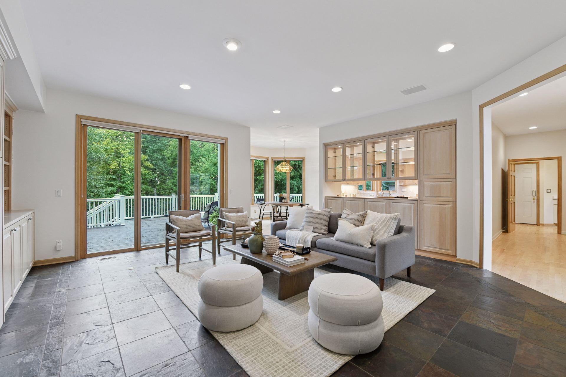 2487 Crowne Hill Road