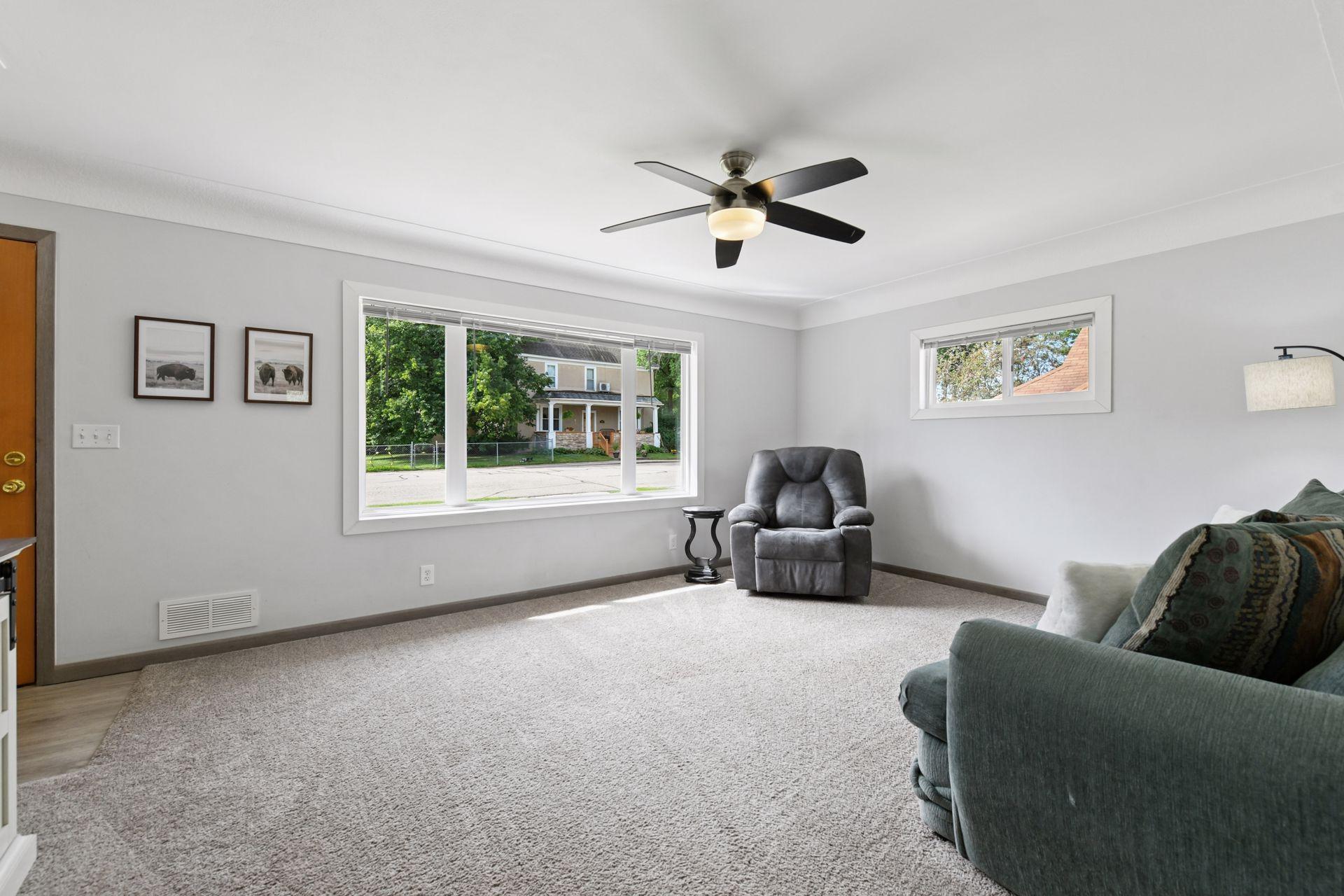 217 2nd Street NW