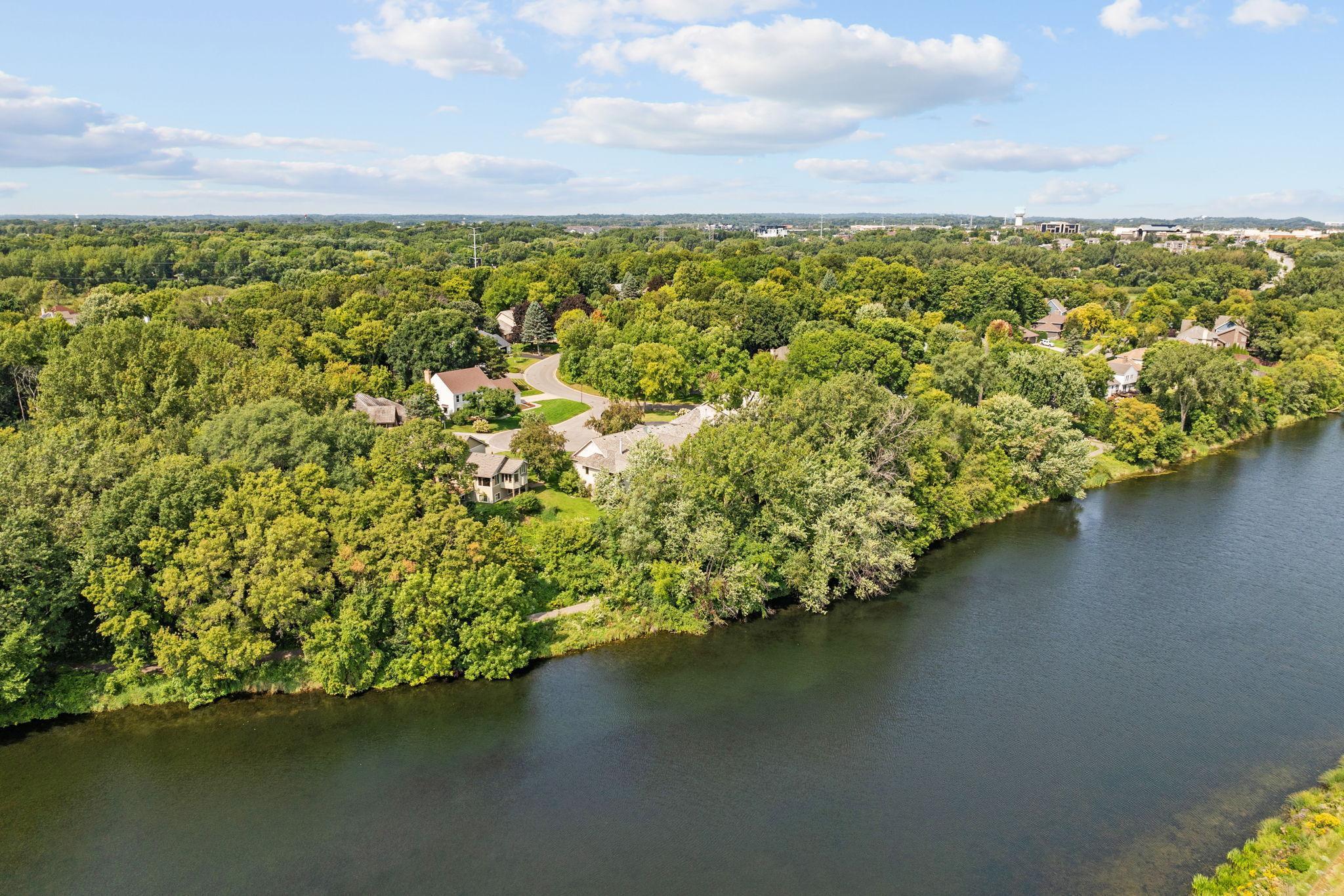 9039 Preserve Boulevard