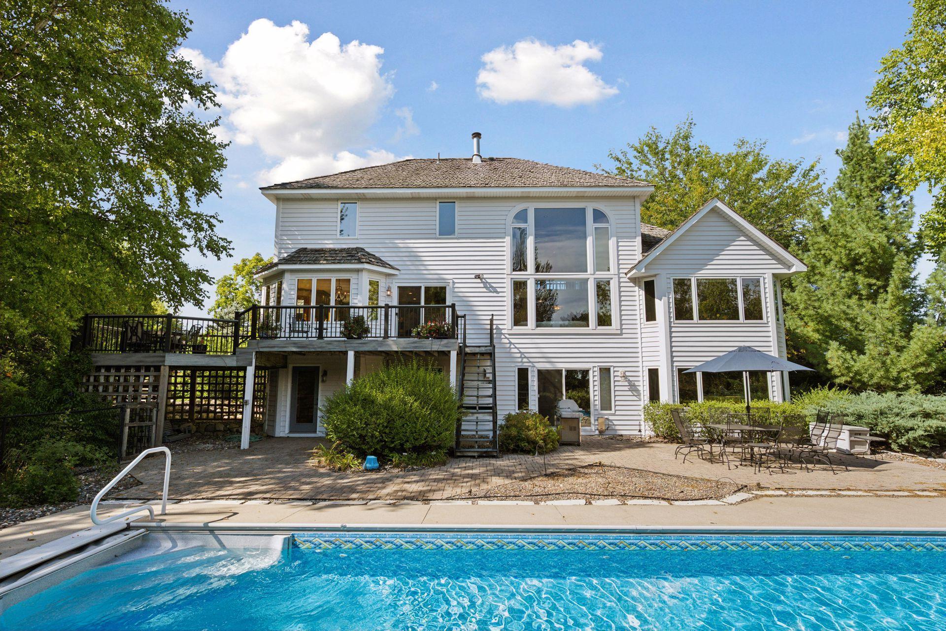 7040 Meridian Avenue S