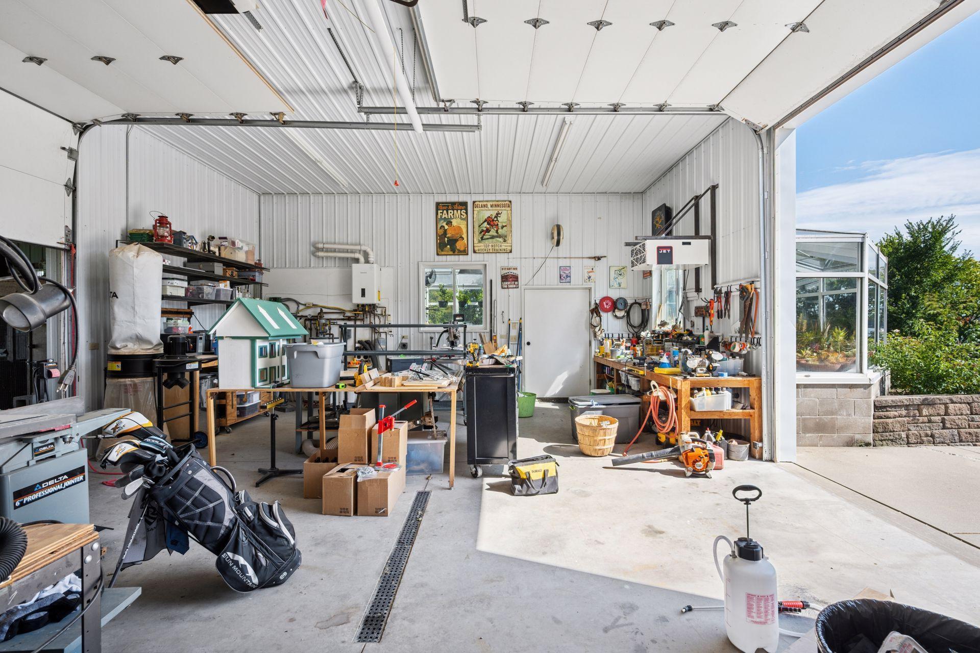 7040 Meridian Avenue S