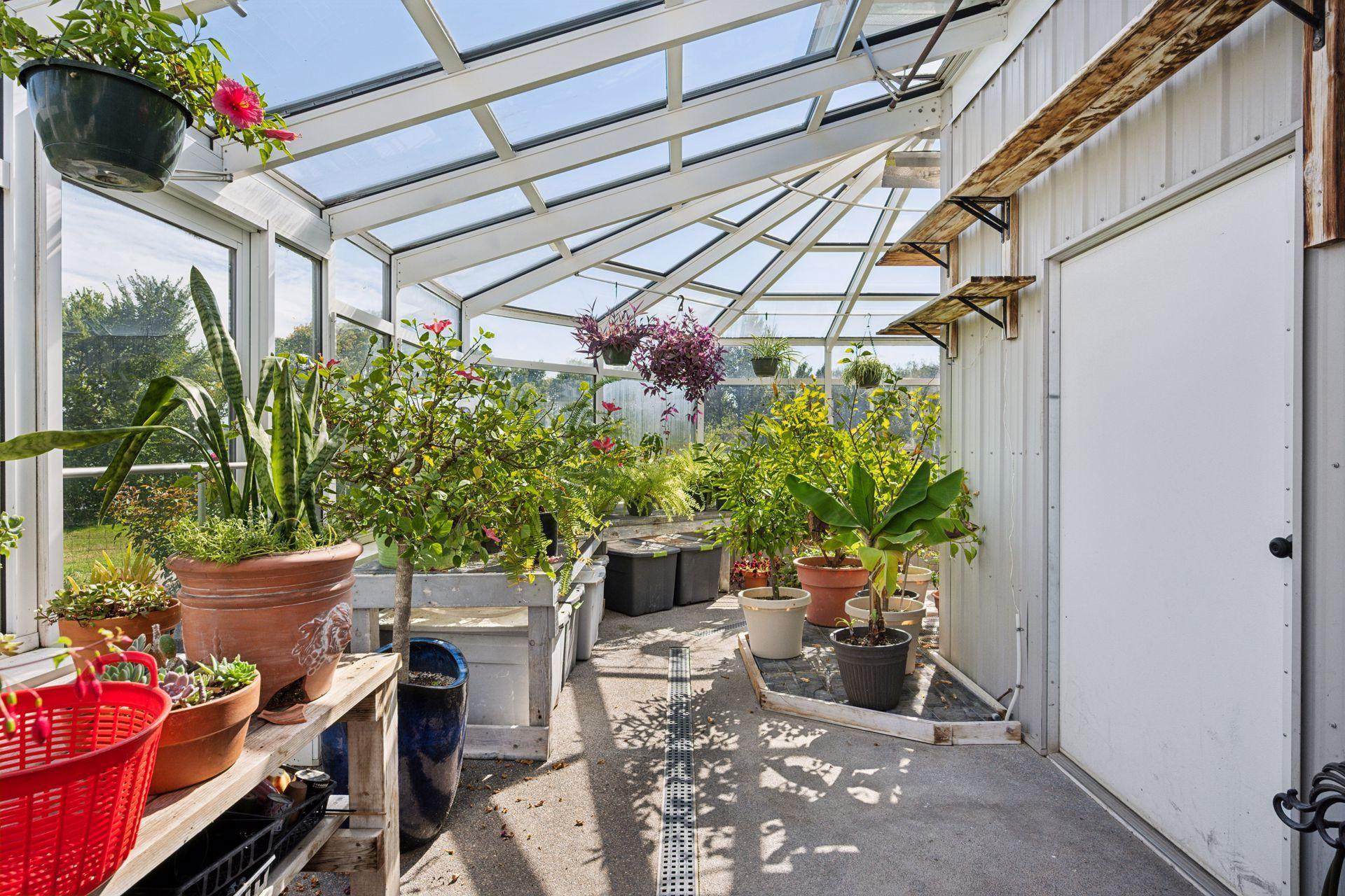 7040 Meridian Avenue S