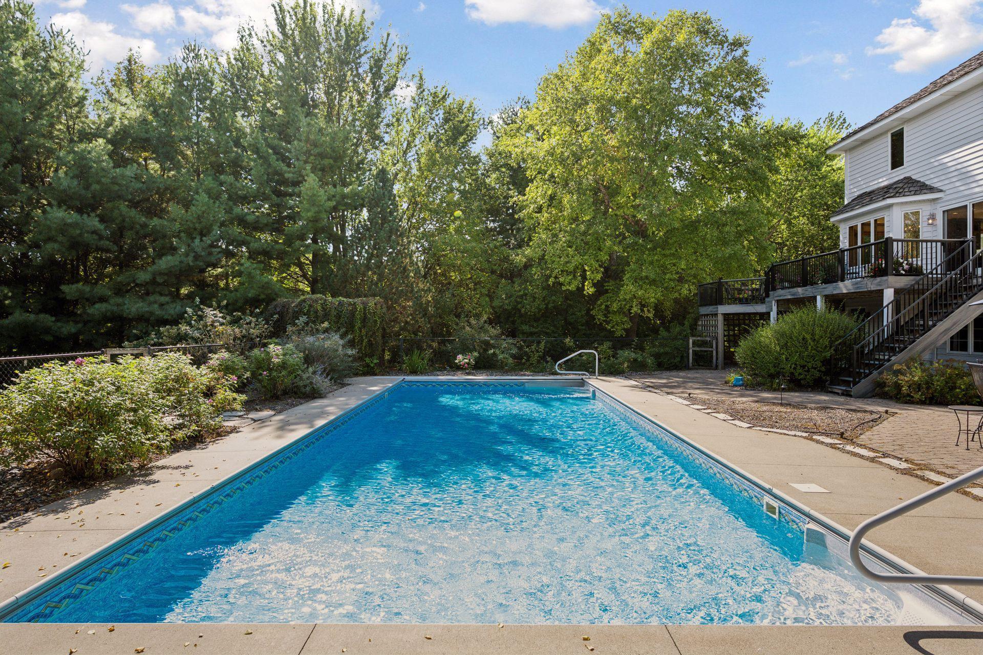 7040 Meridian Avenue S