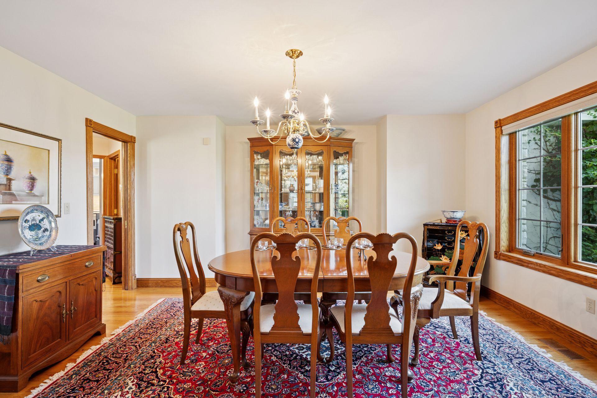 7040 Meridian Avenue S