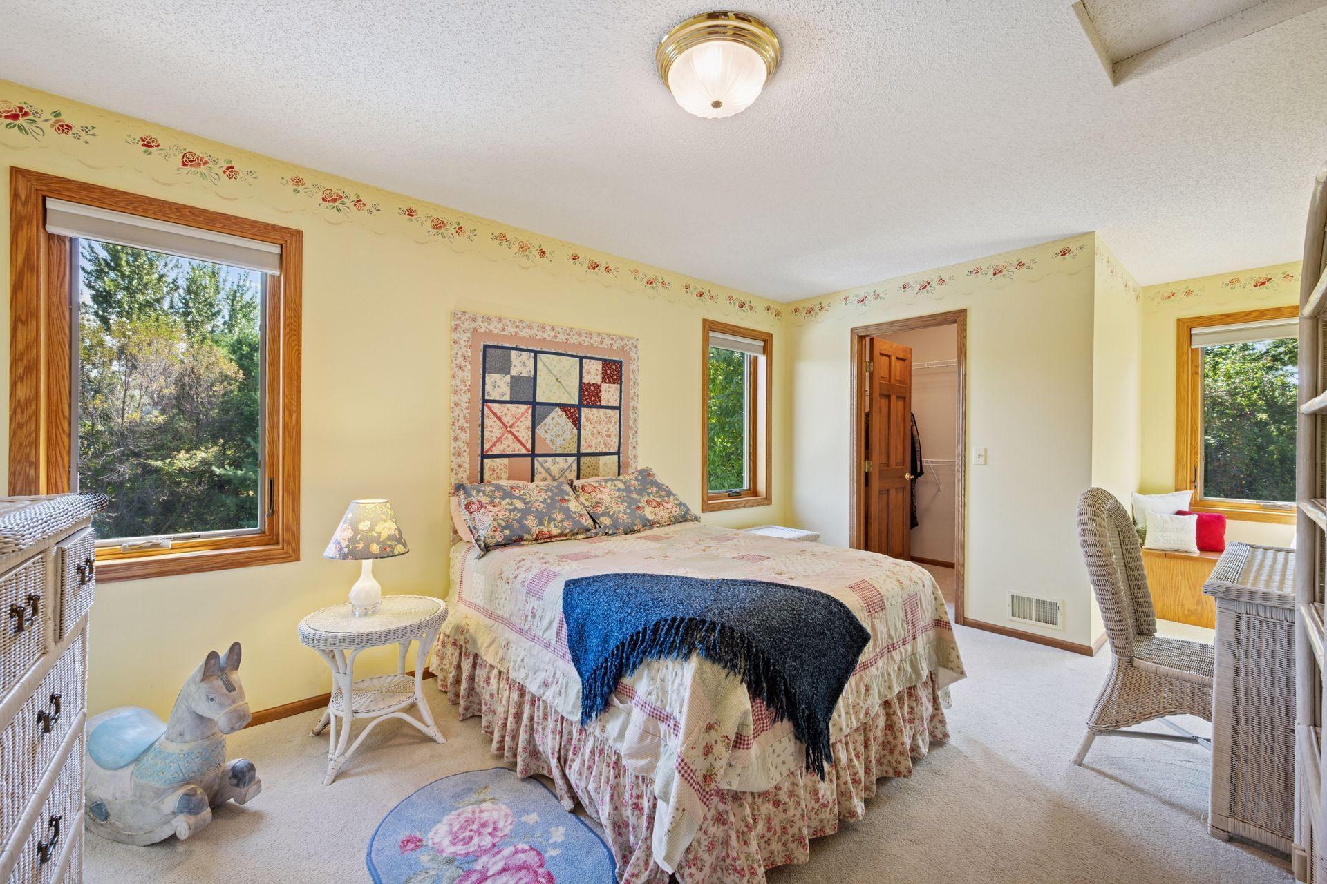 7040 Meridian Avenue S