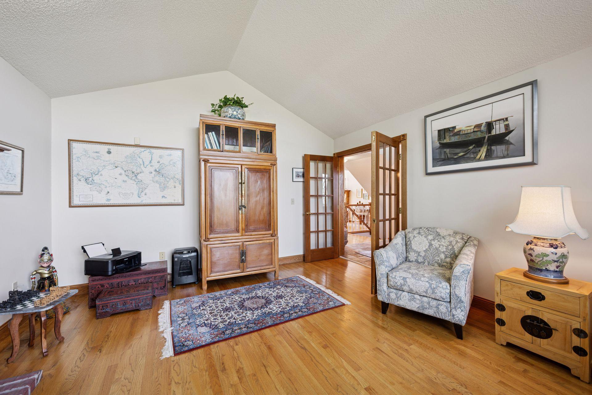 7040 Meridian Avenue S