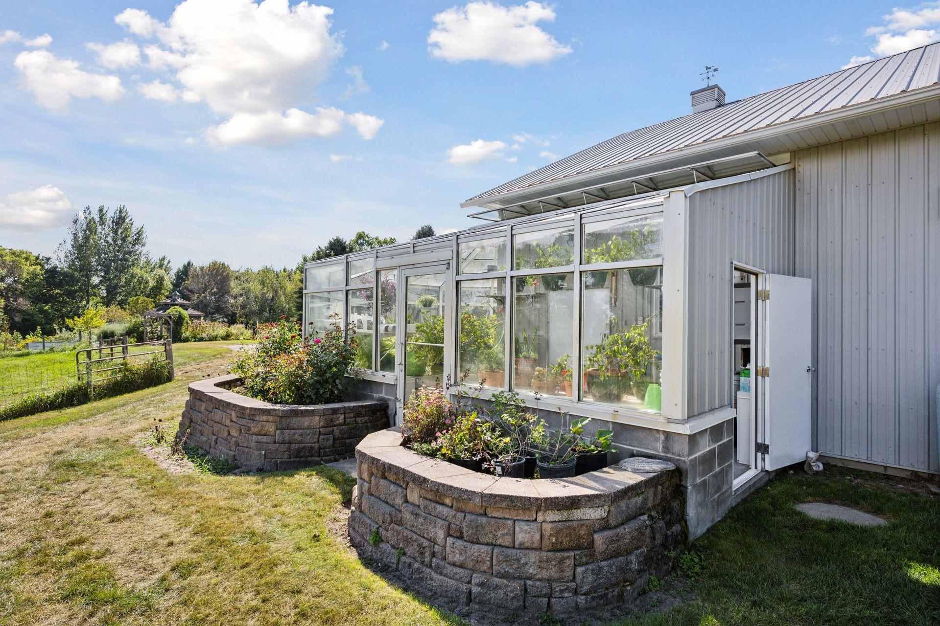 7040 Meridian Avenue S