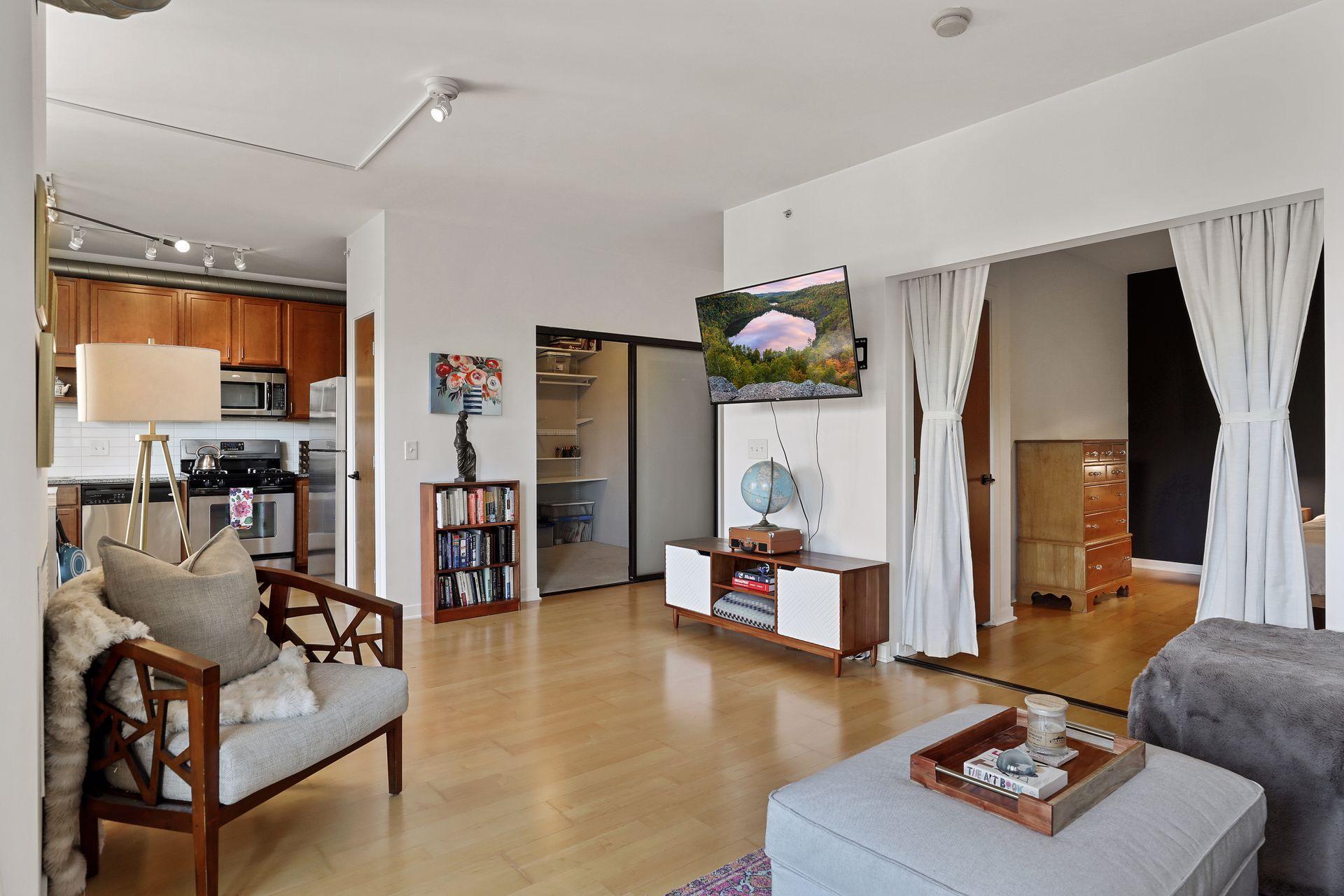 15 E Franklin Avenue Unit: 309