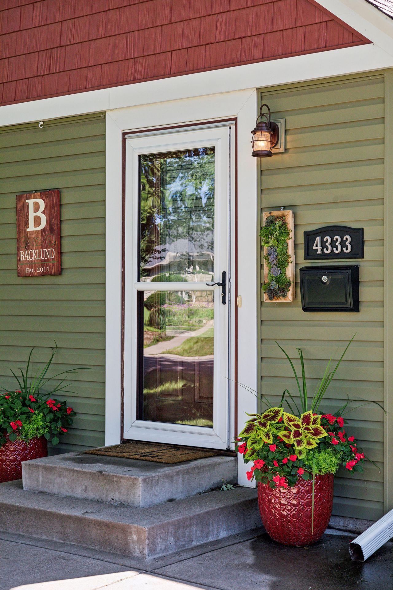 4333 Arthur Street NE