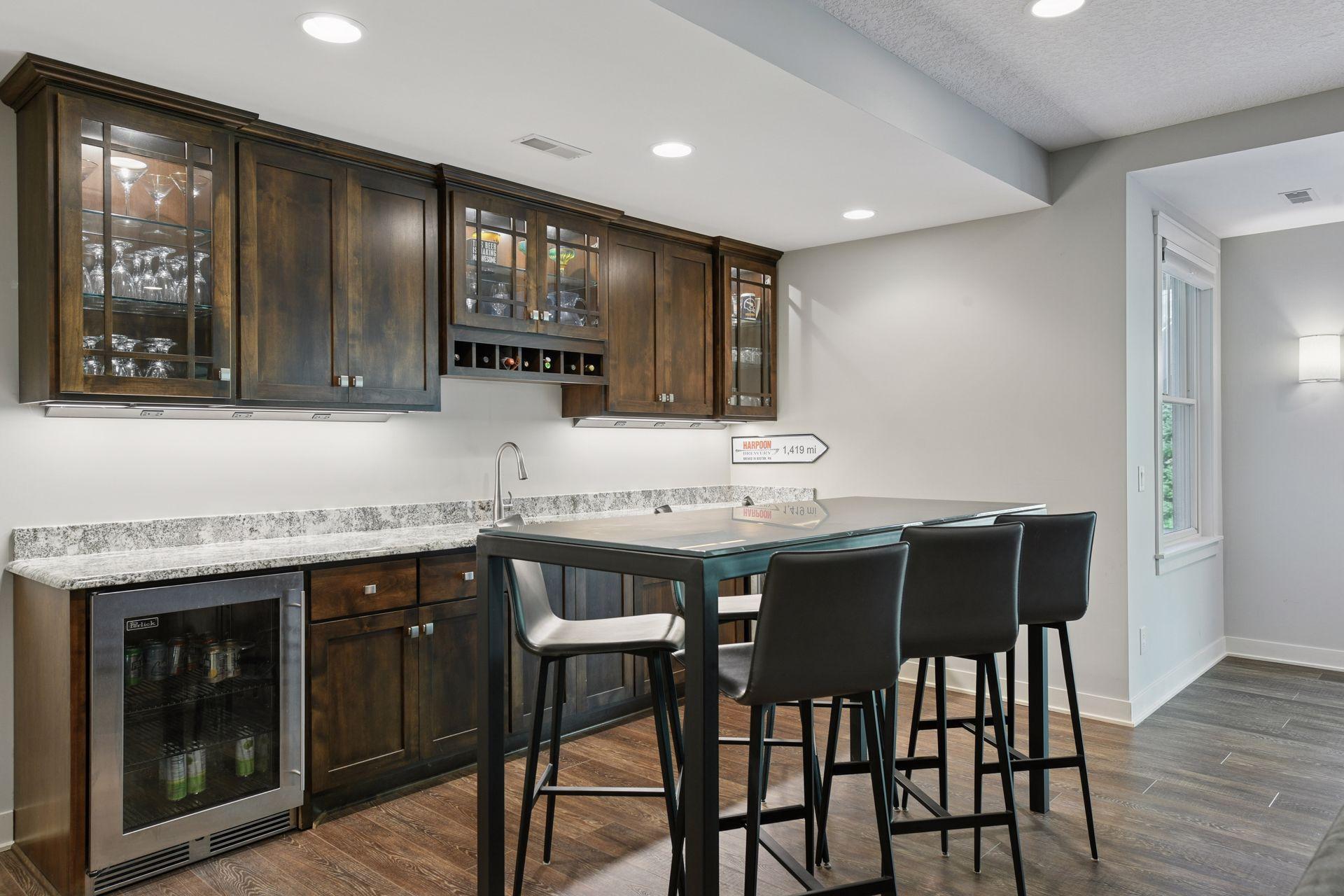 5885 Sunnybrook Lane