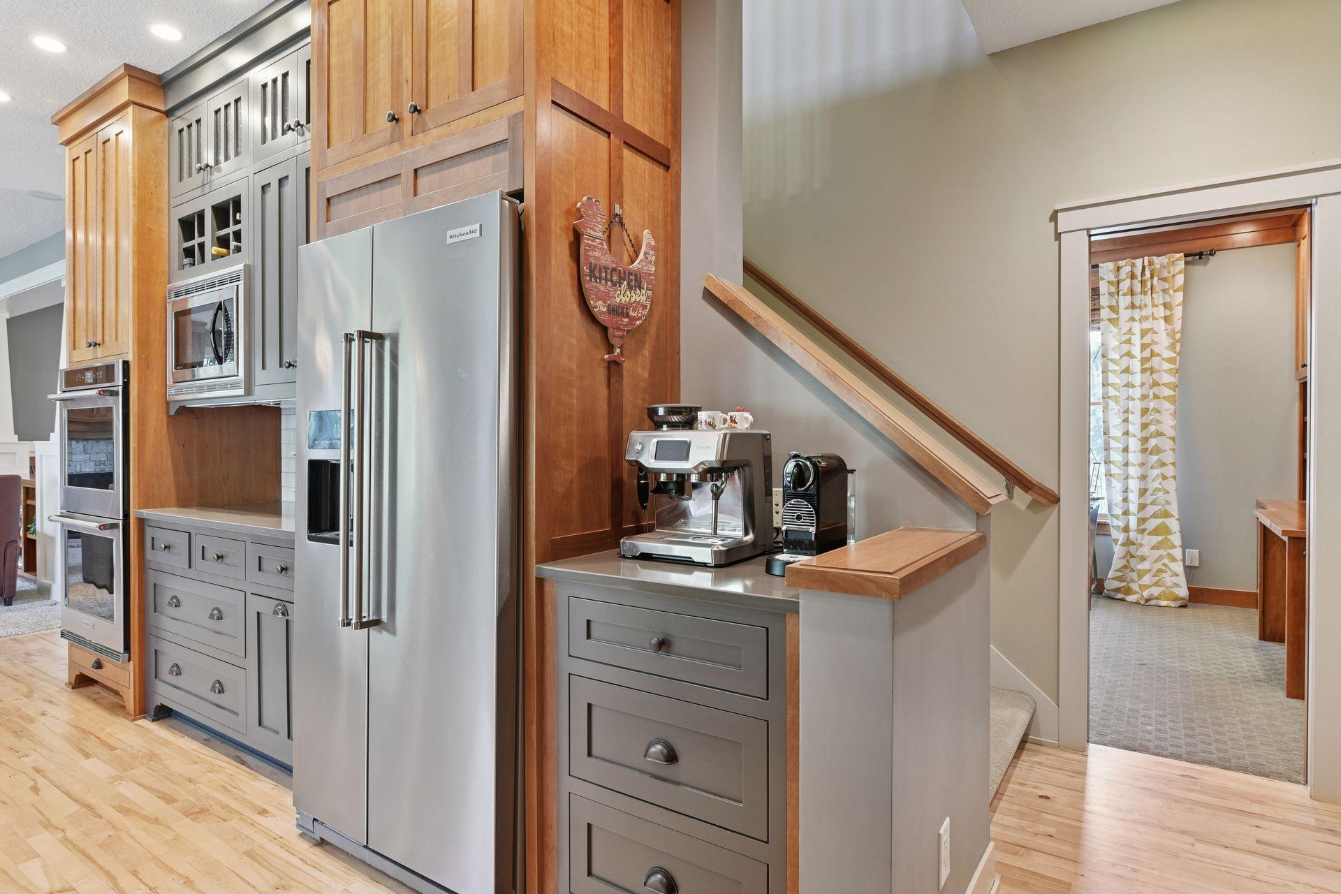 5885 Sunnybrook Lane