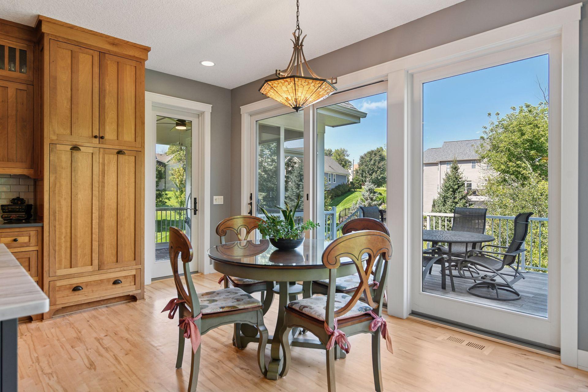 5885 Sunnybrook Lane