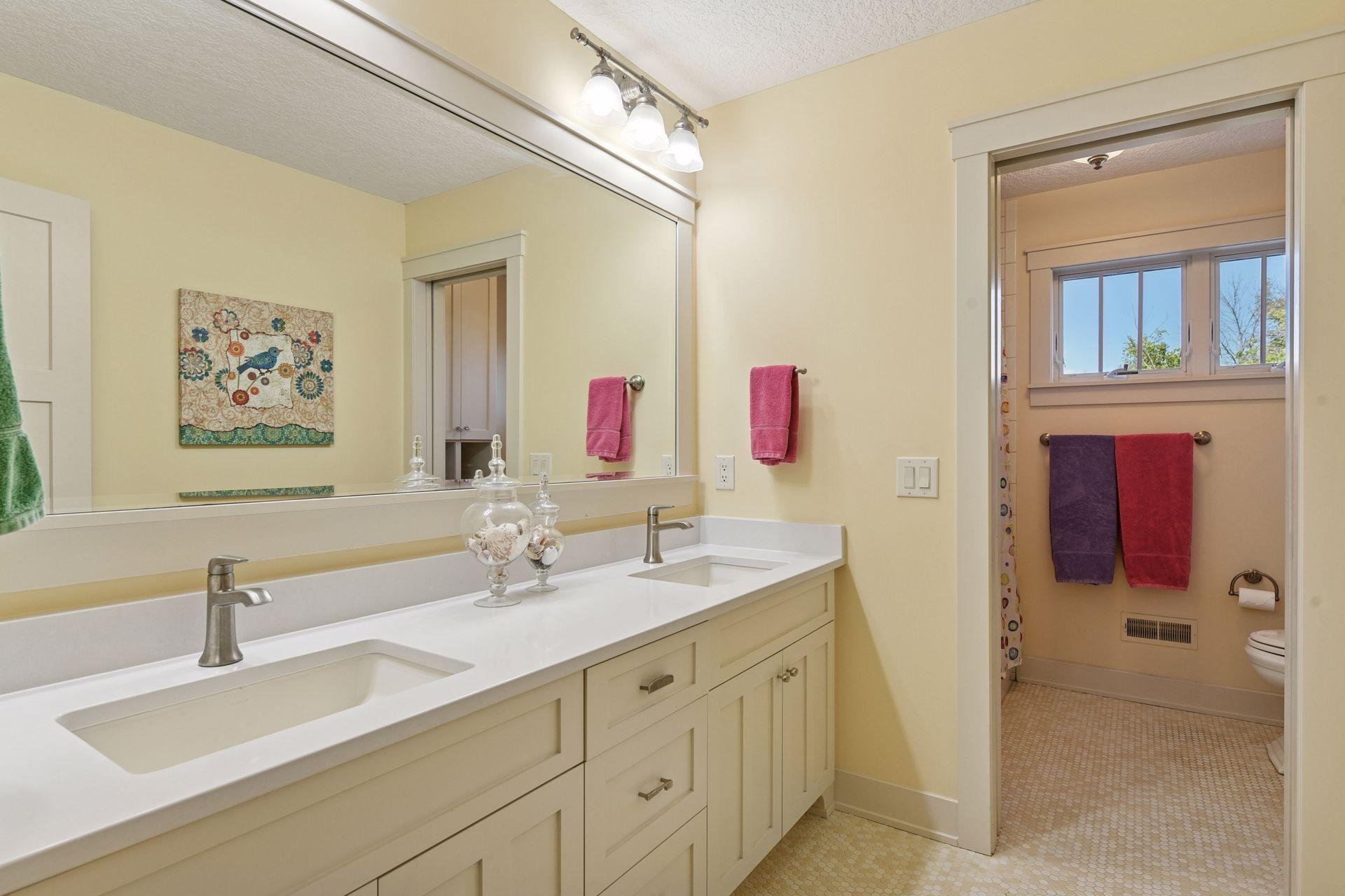 5885 Sunnybrook Lane