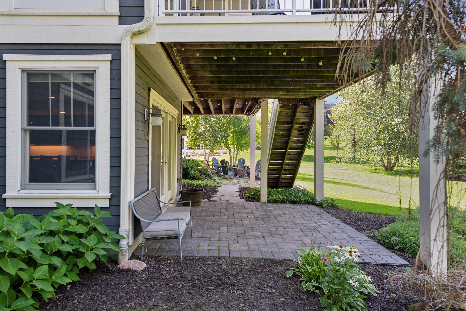 5885 Sunnybrook Lane