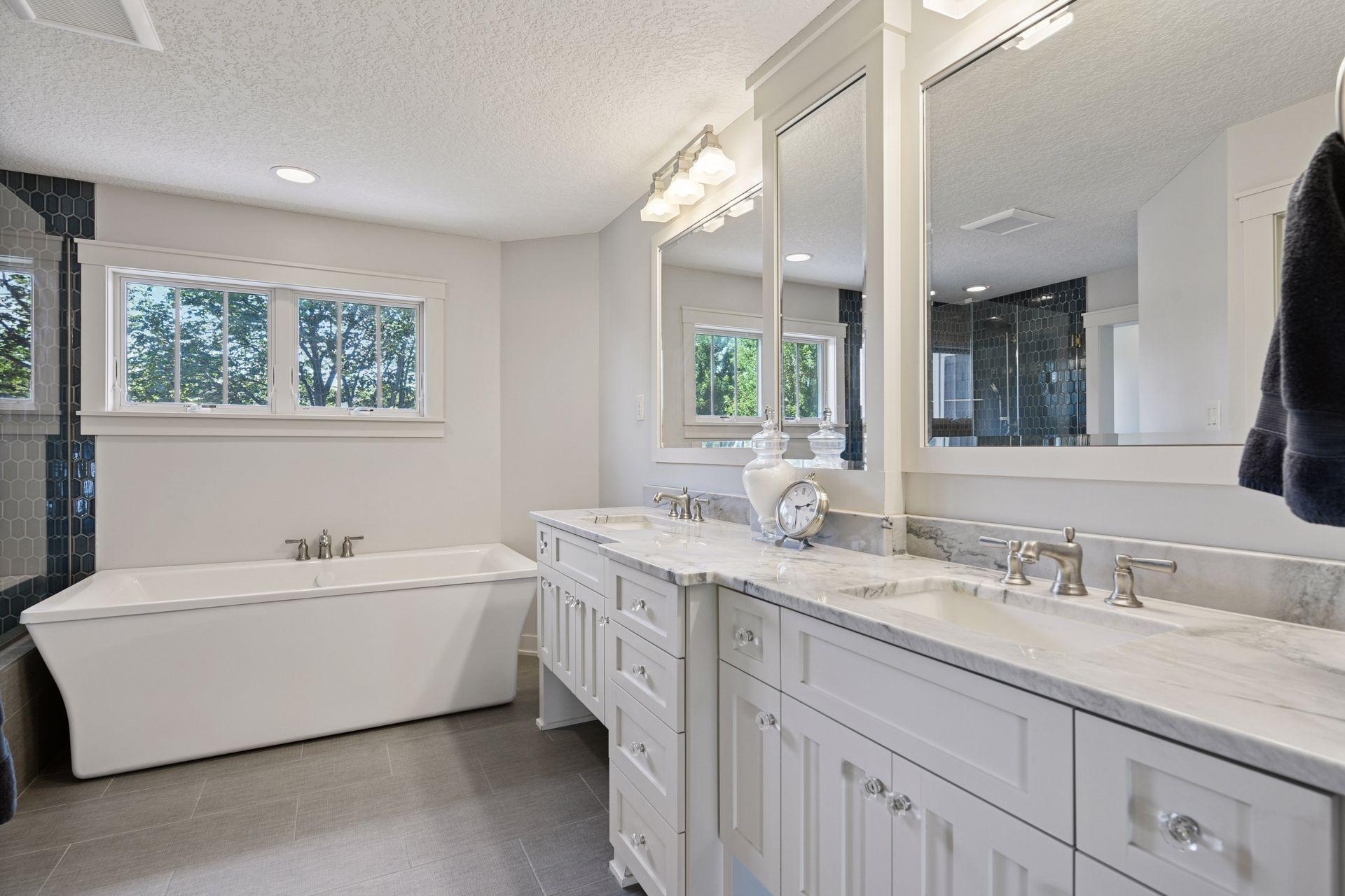 5885 Sunnybrook Lane