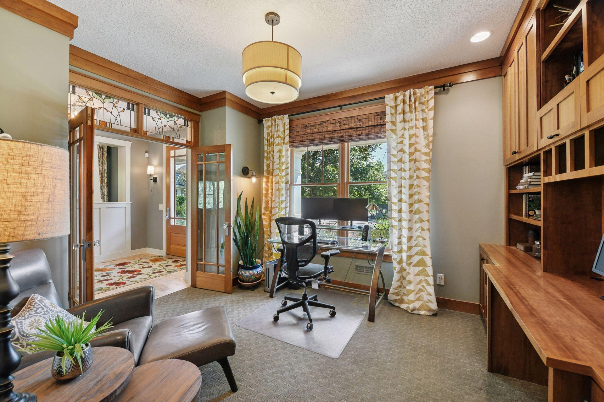 5885 Sunnybrook Lane