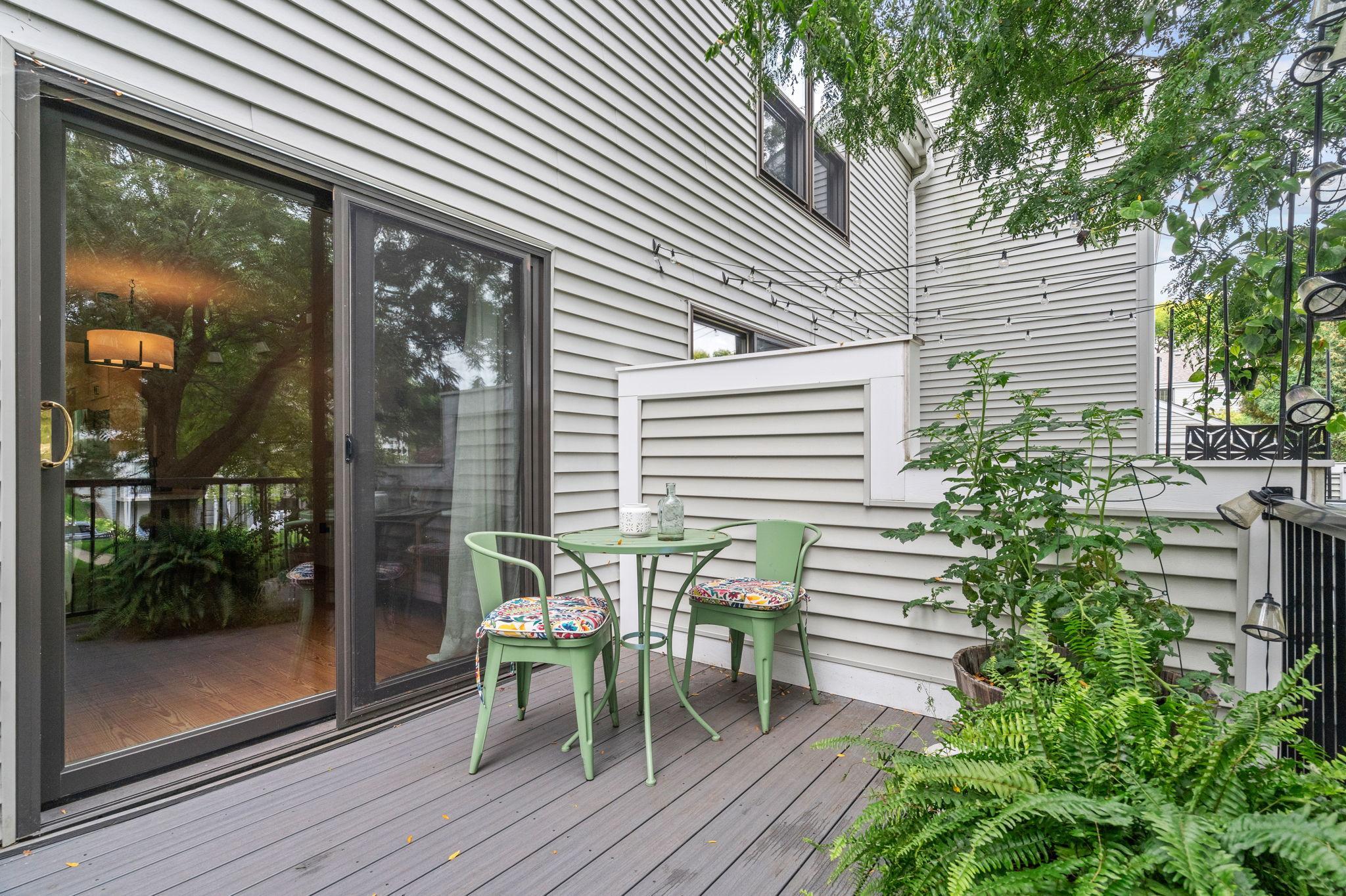 240 3rd Avenue NE