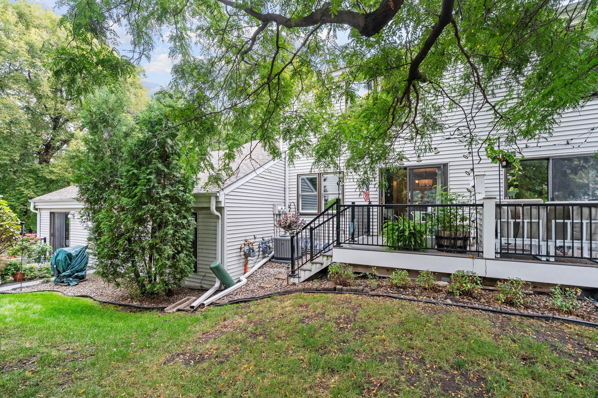 240 3rd Avenue NE