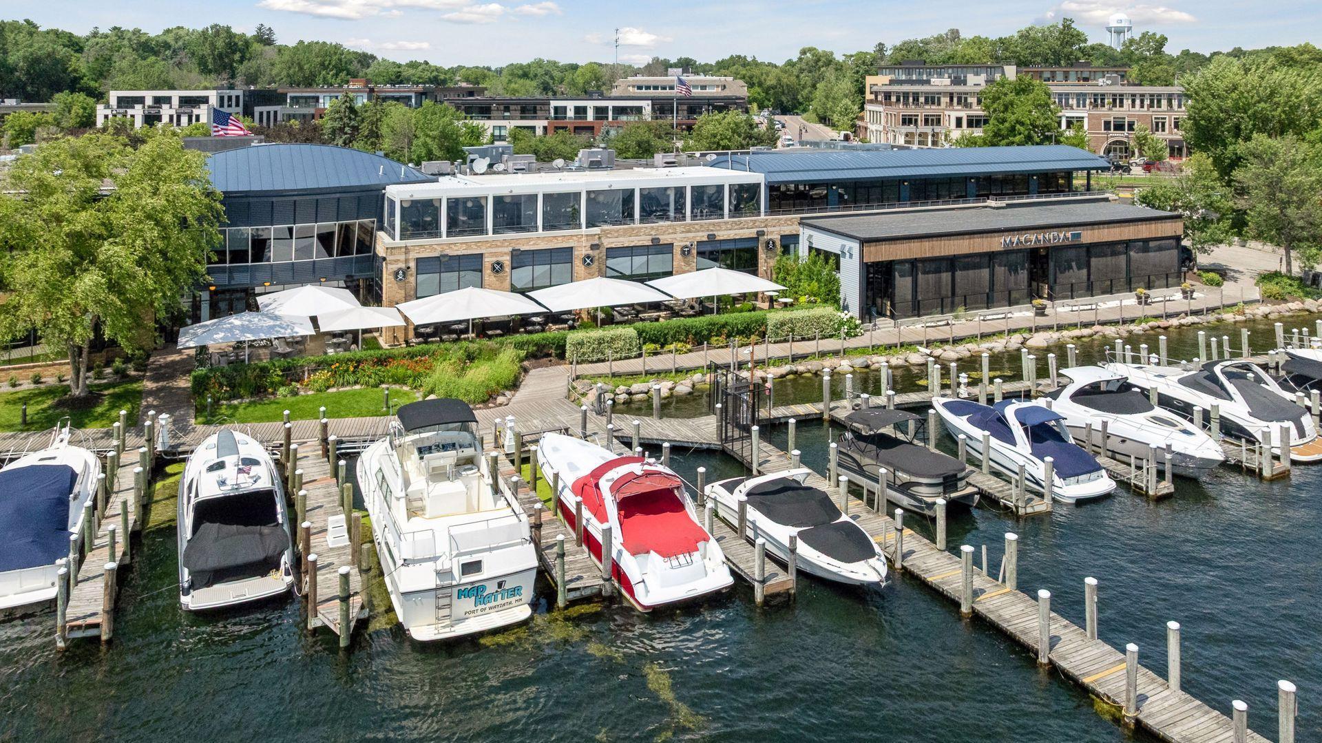 705 Queensland Lane N