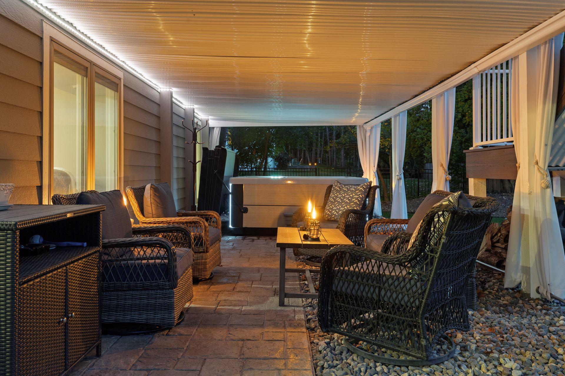 705 Queensland Lane N