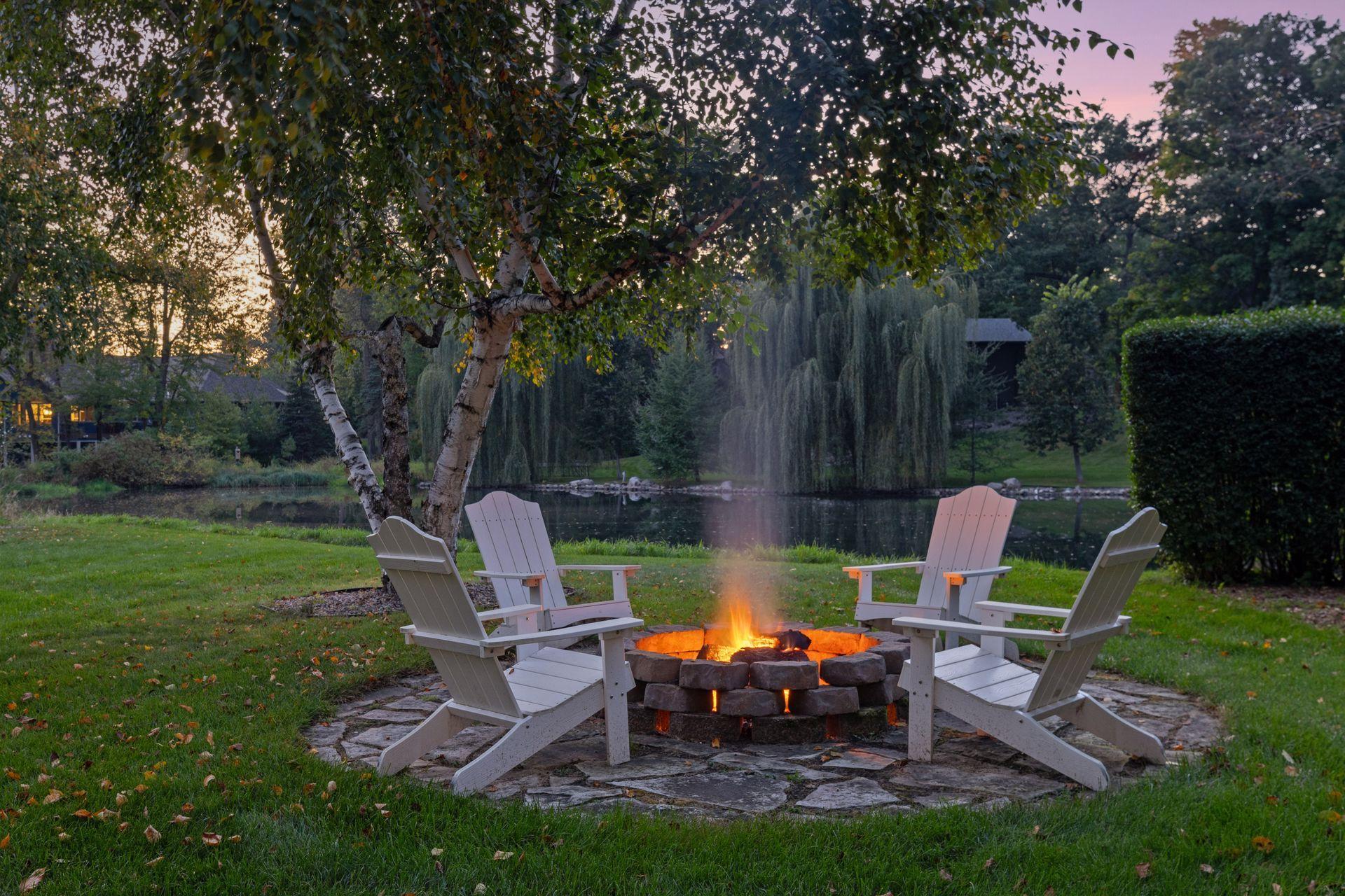 705 Queensland Lane N