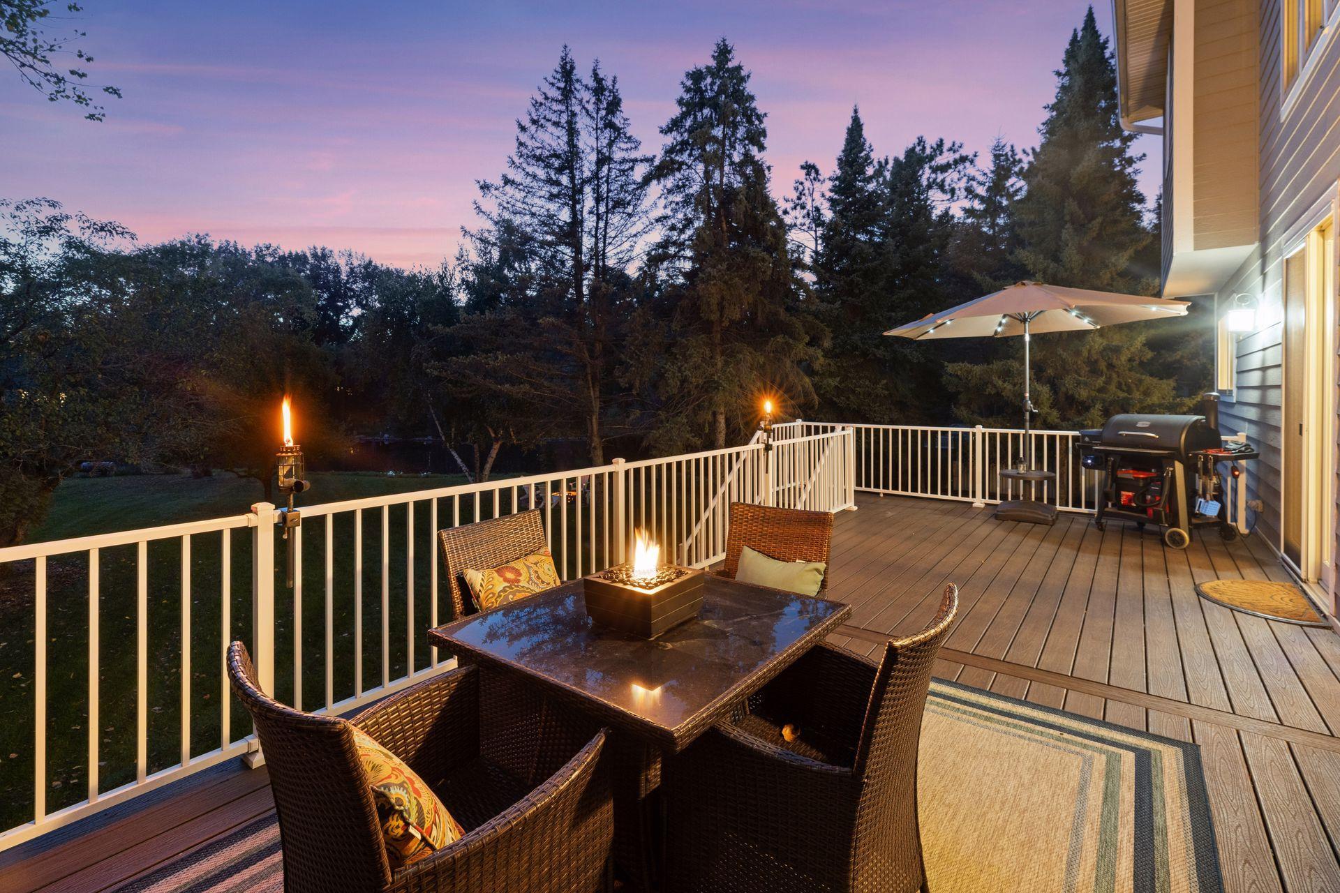 705 Queensland Lane N