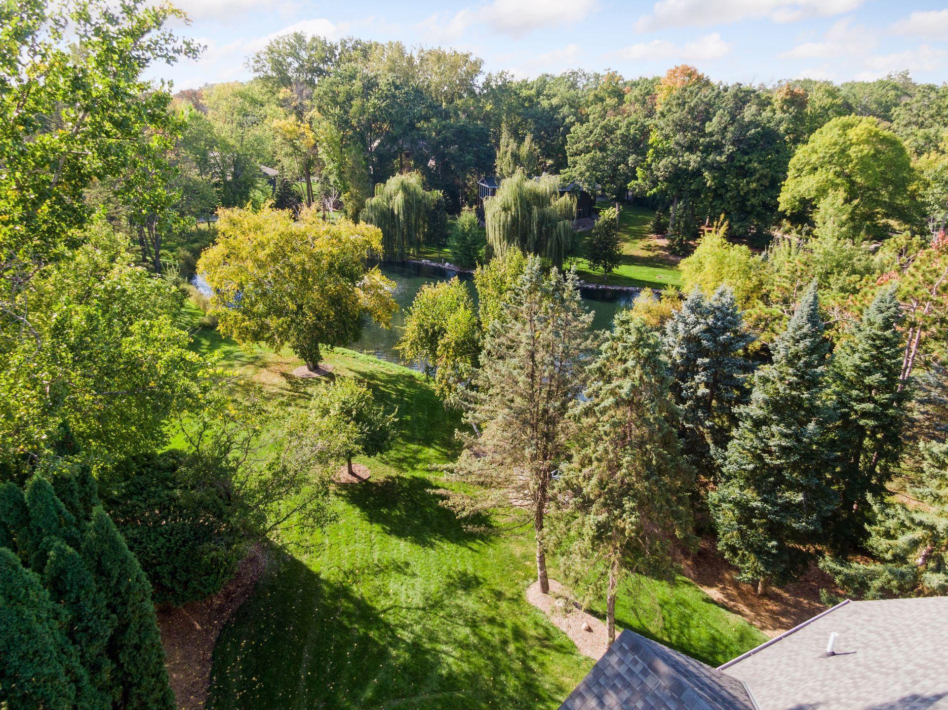 705 Queensland Lane N