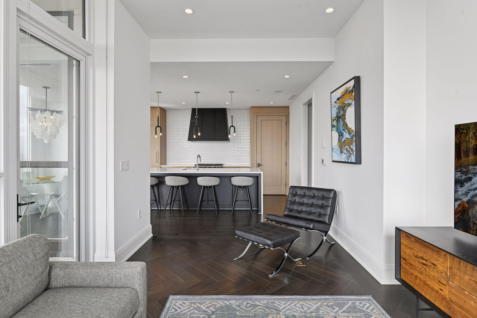 1111 W River Parkway Unit: 23D