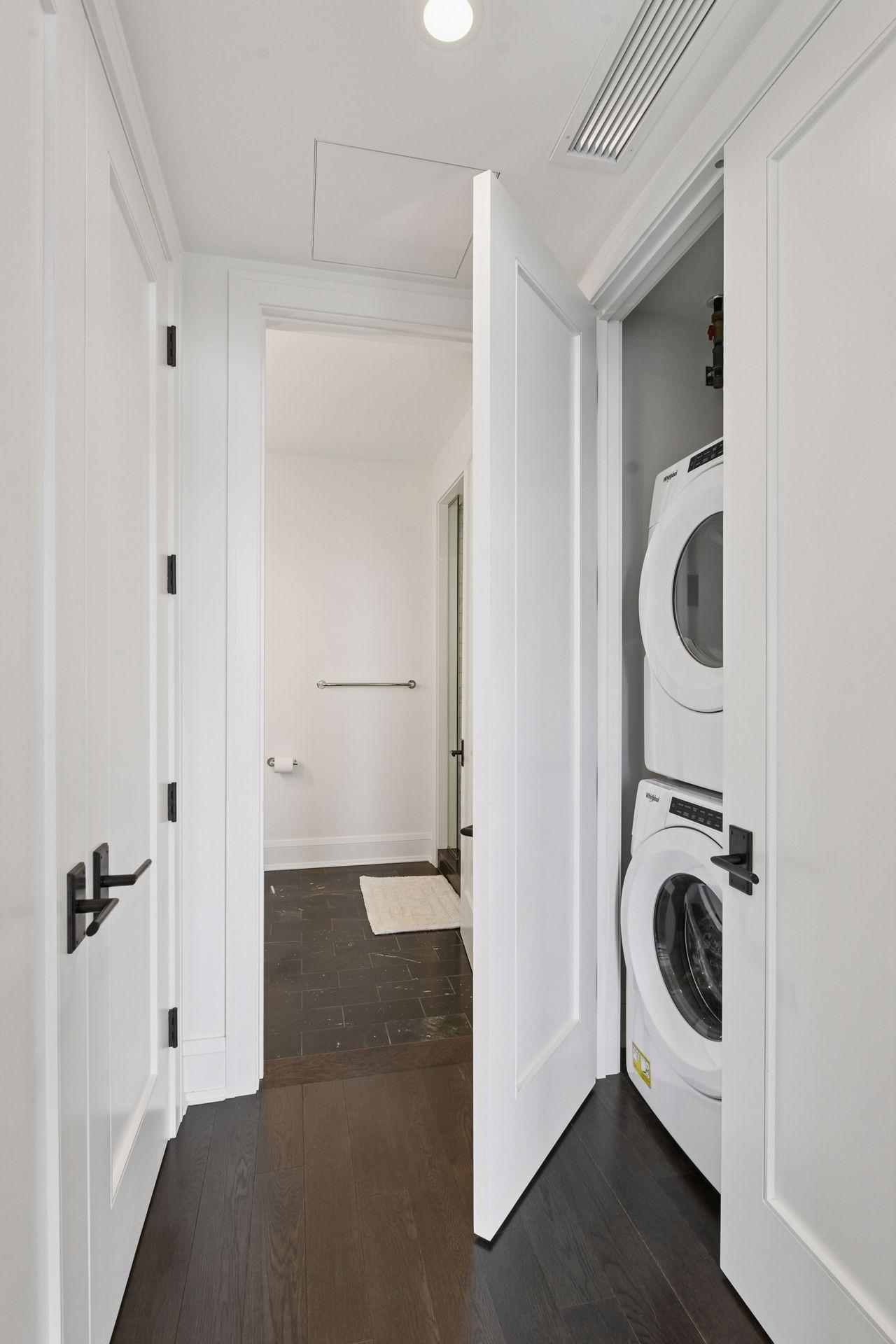 1111 W River Parkway Unit: 23D