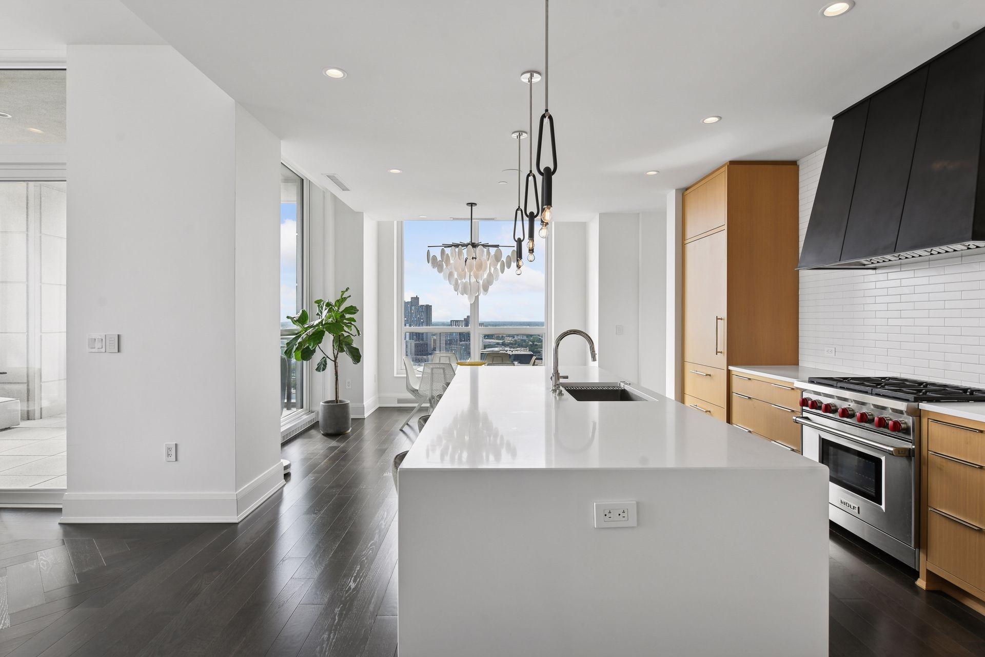 1111 W River Parkway Unit: 23D