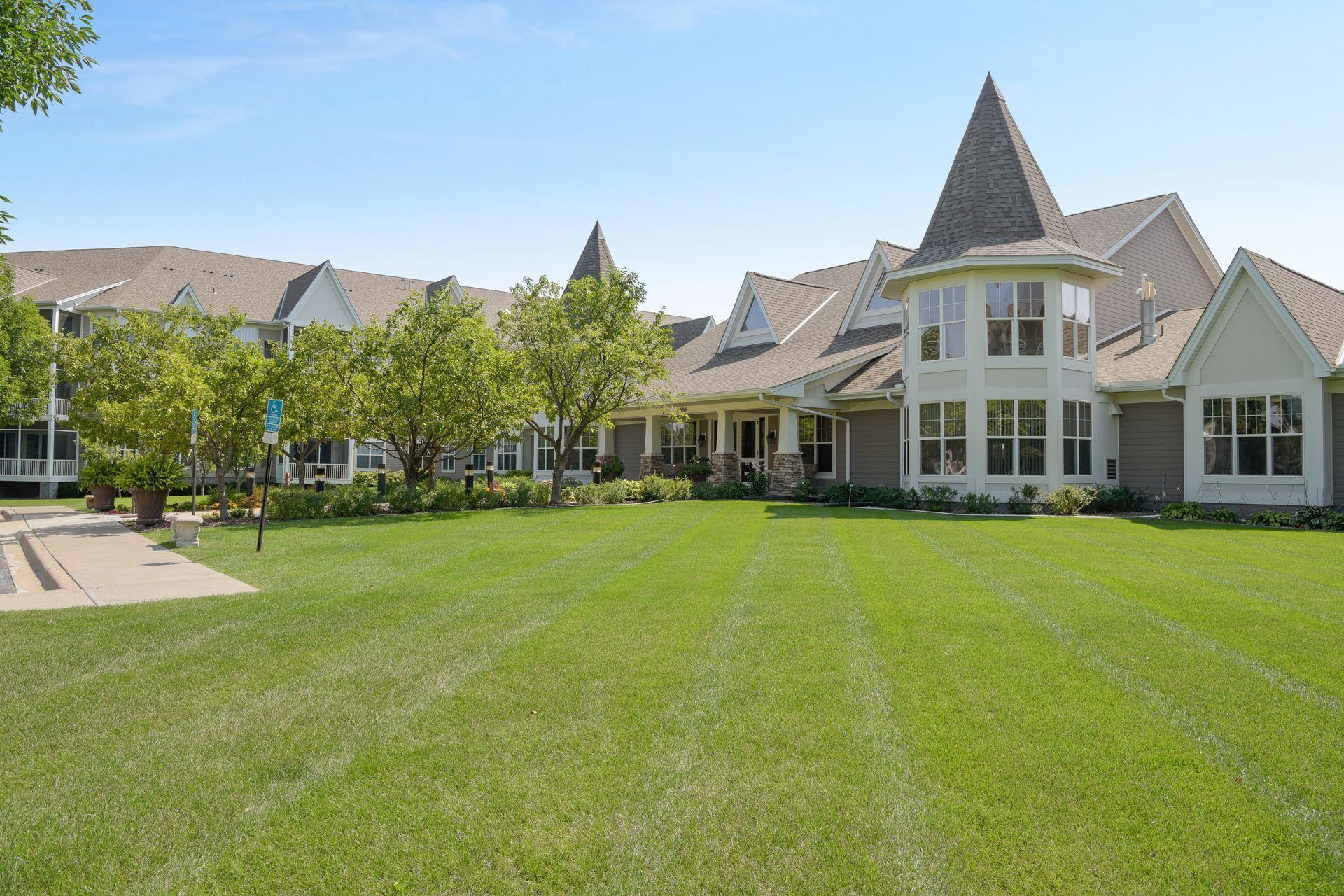 100 Clydesdale Trail Unit: 228