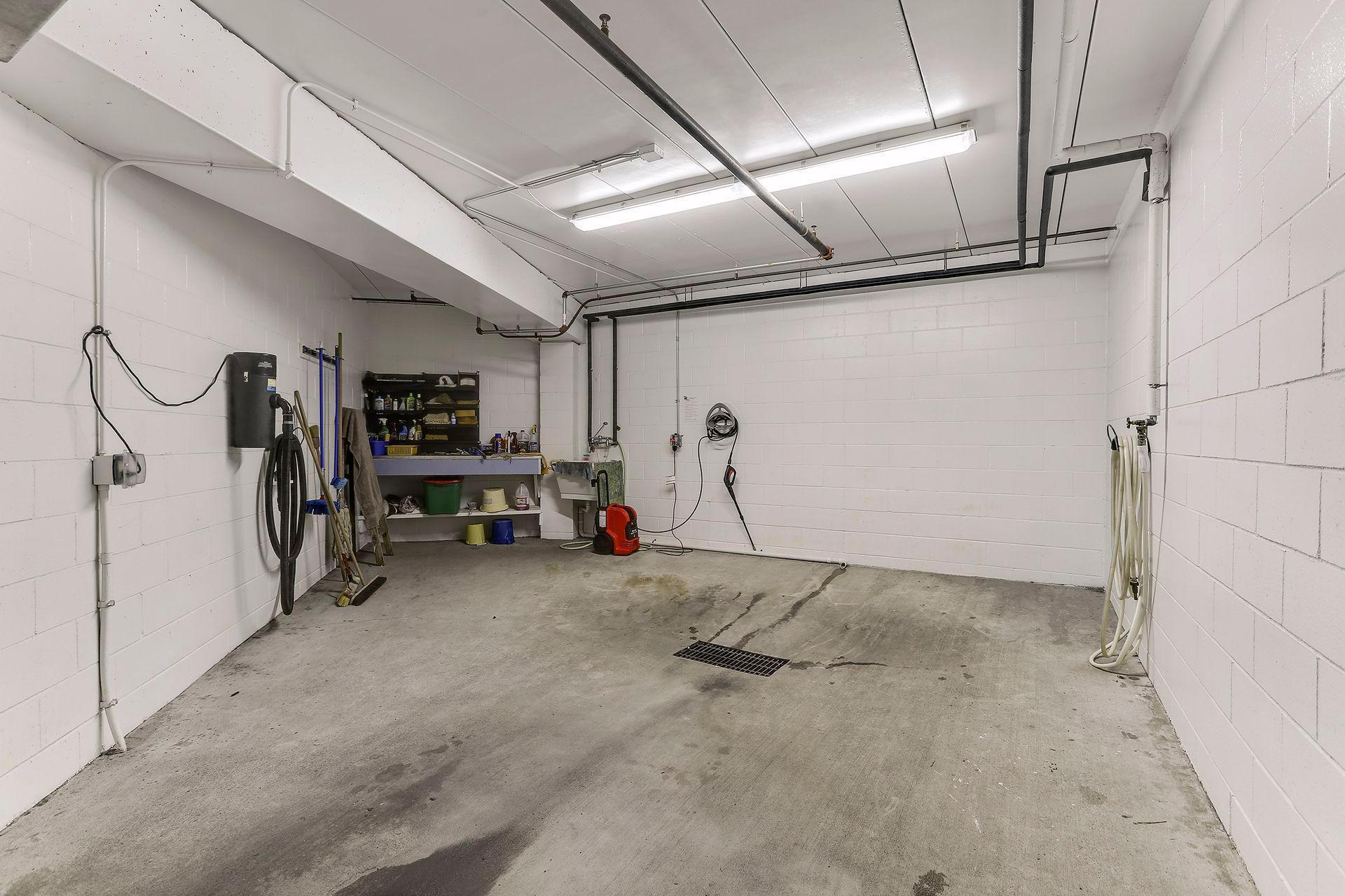 100 Clydesdale Trail Unit: 228